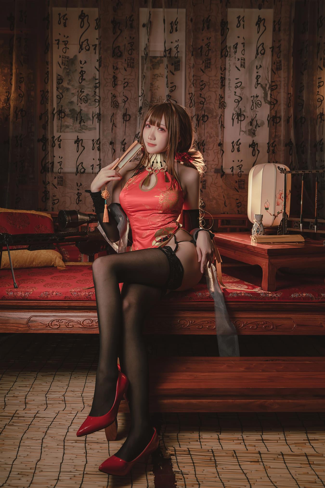 瓜希酱 DSR-50 红牡丹 [16P-88MB]