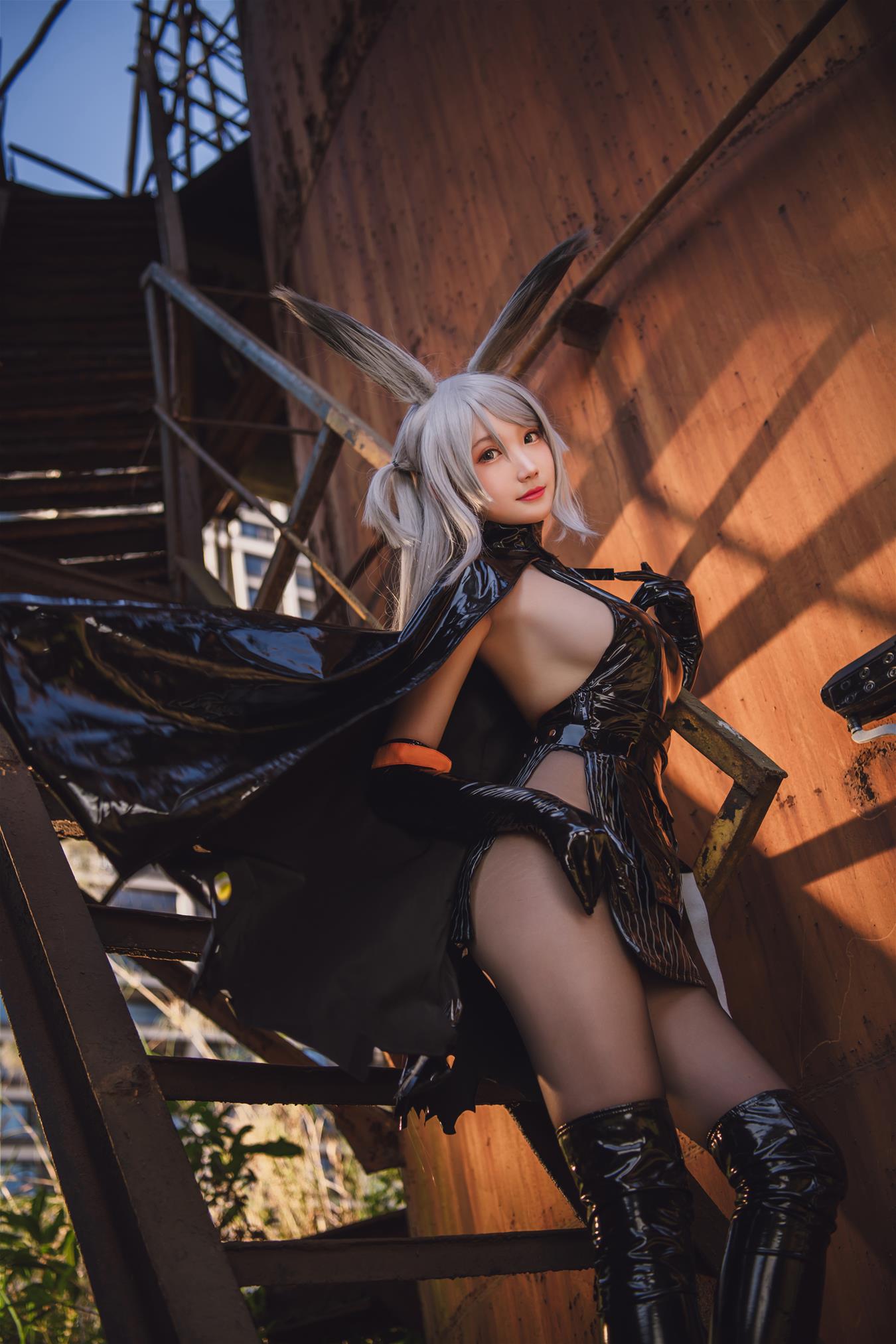 瓜希酱 暴行 [15P-74MB]