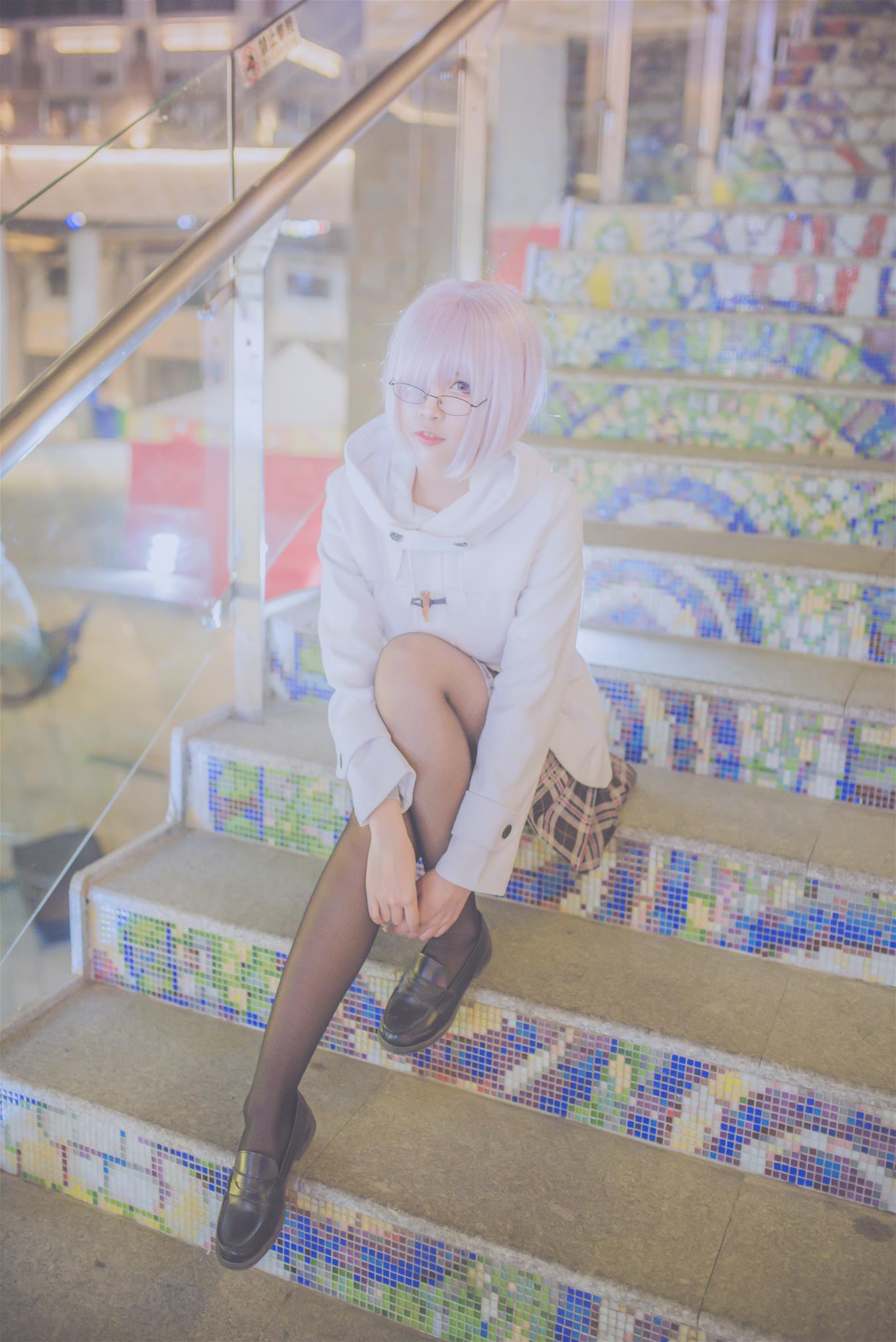 二佐 外拍 [13P-247MB]