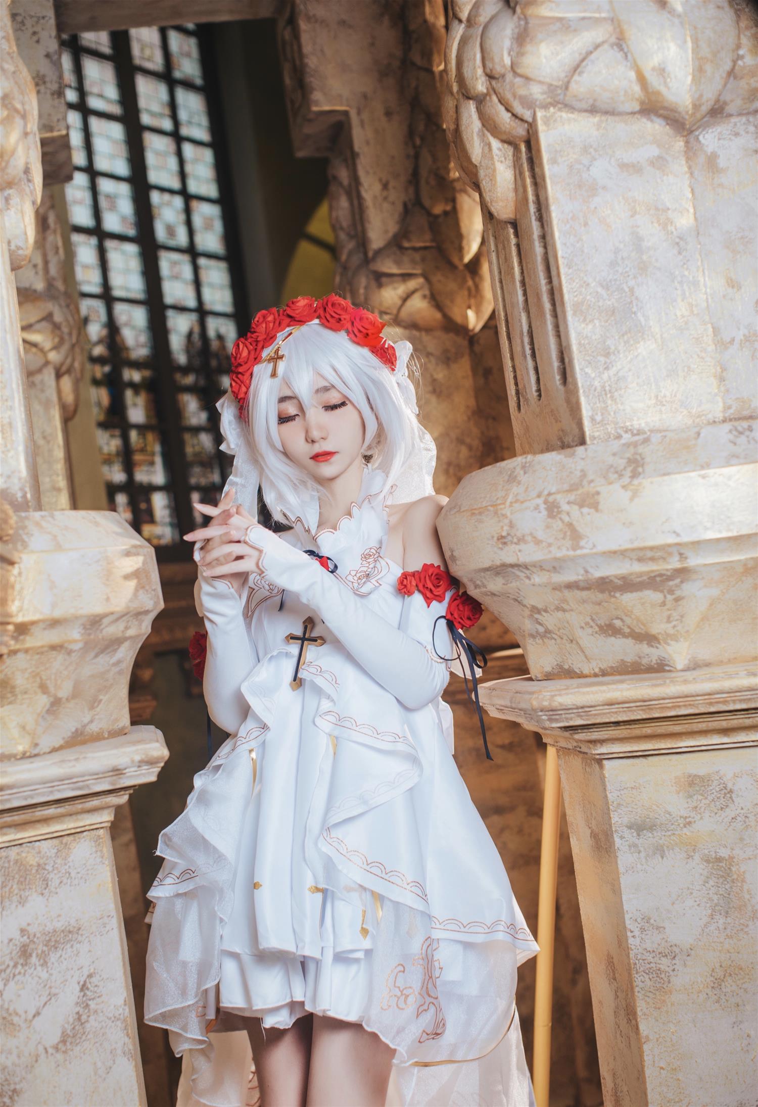 南桃Momoko 德丽莎花裳月纱 [16P-31MB]