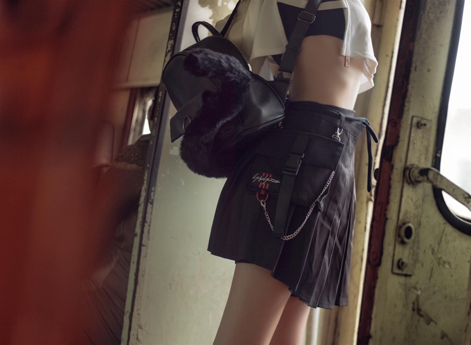 南桃Momoko 黑日常 [10P-16MB]