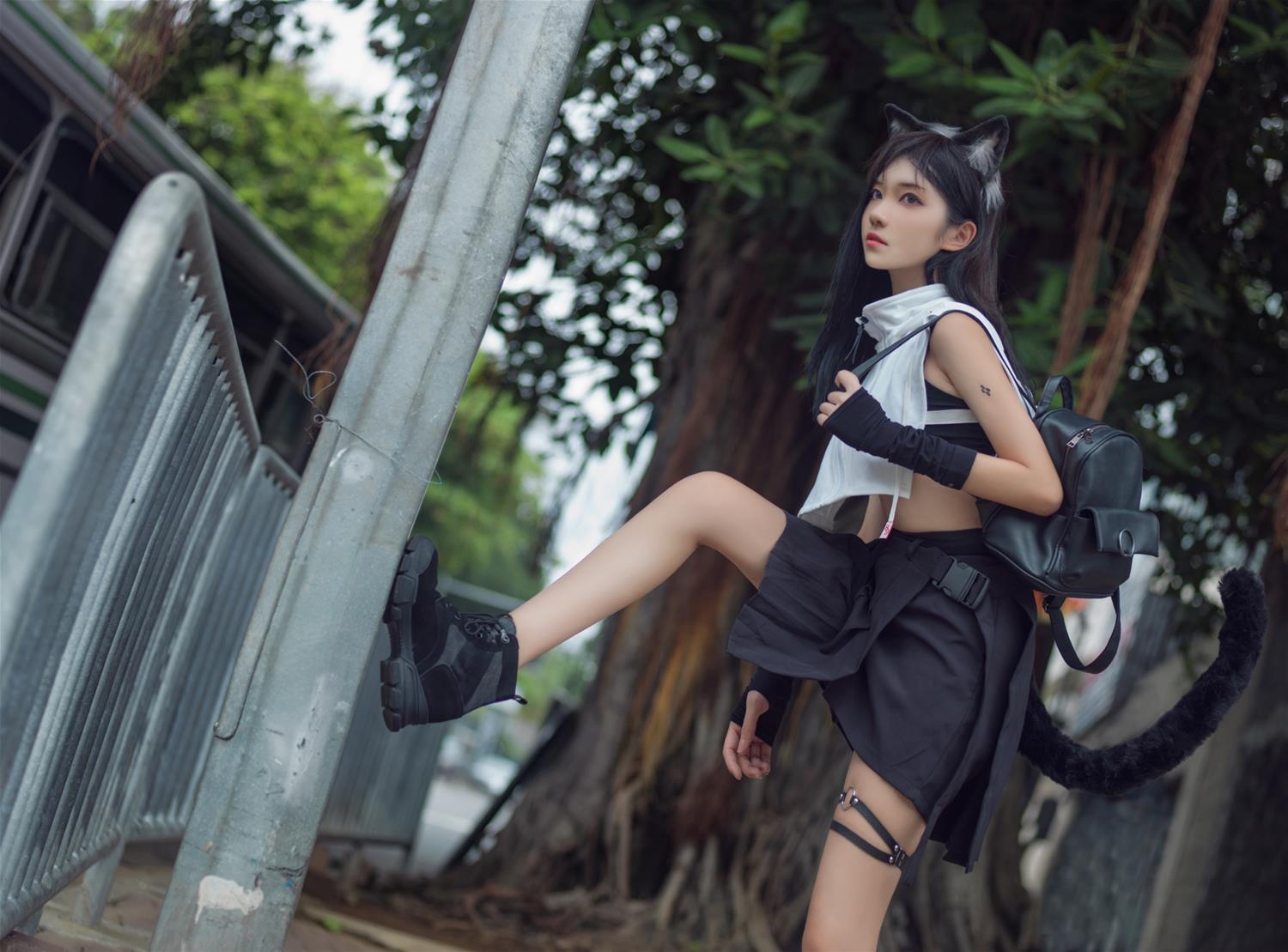 南桃Momoko 黑日常 [10P-16MB]