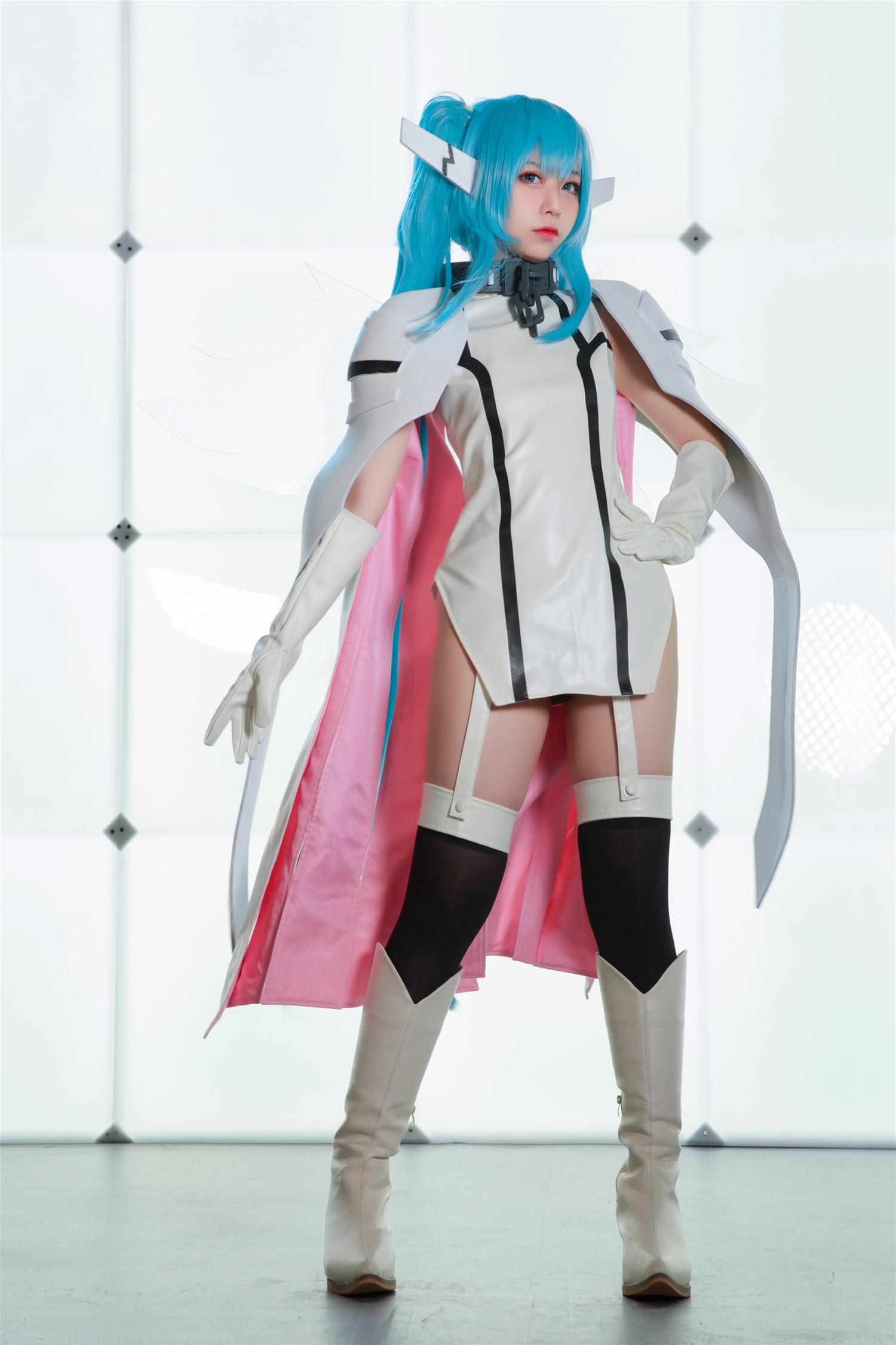 G44不会受伤 妮姆芙 [16P-133MB]