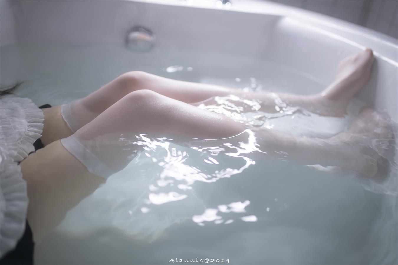 雪琪SAMA 女仆水下版 [22P1V-498MB]