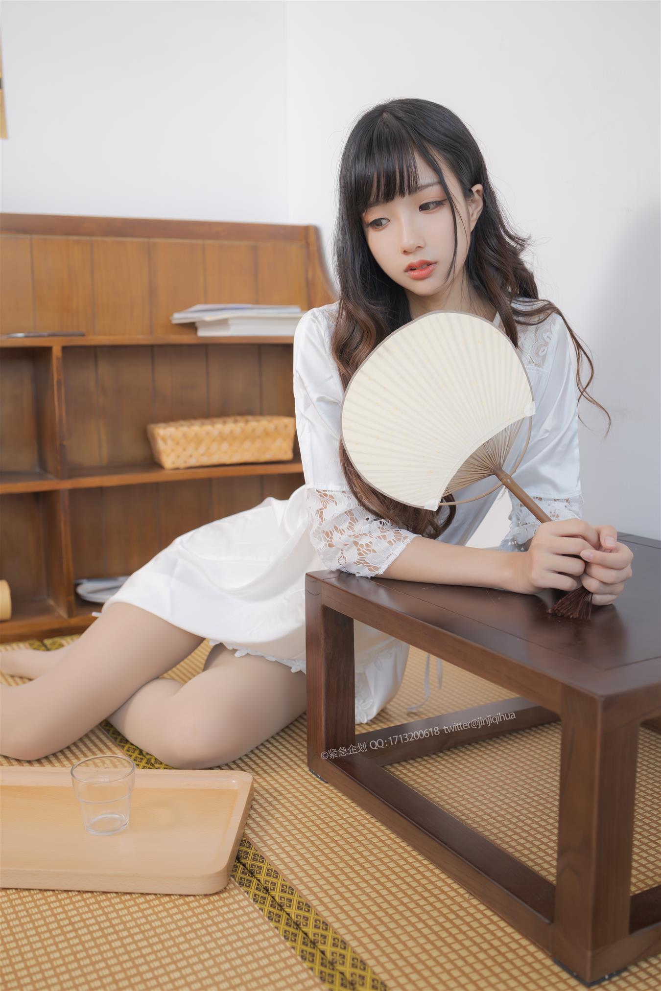 紧急企划 NO.006 一只喵喵梓 ​​​​[77P1V-1.4GB]