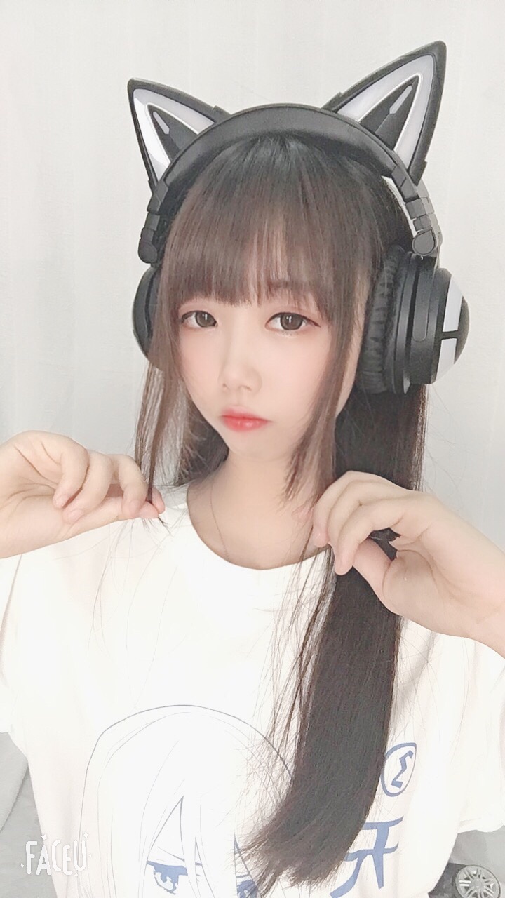 雪琪SAMA 干物妹自拍+ 浴巾自拍 [37P5V-254MB]