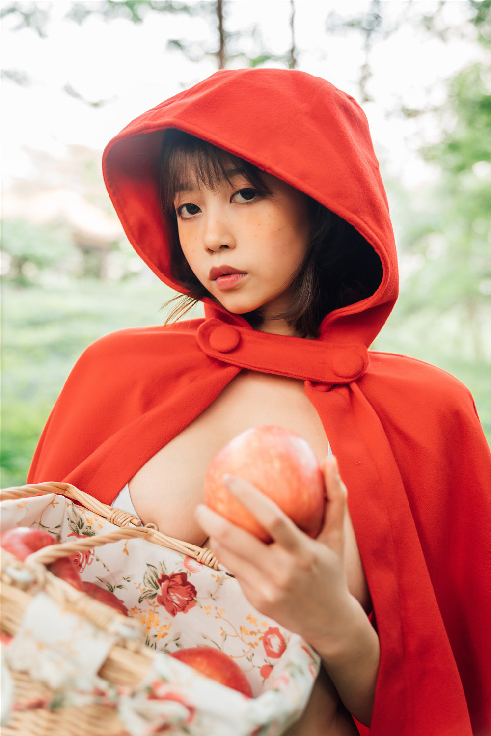 奈汐酱nice 大红帽 [31P2V-277MB]