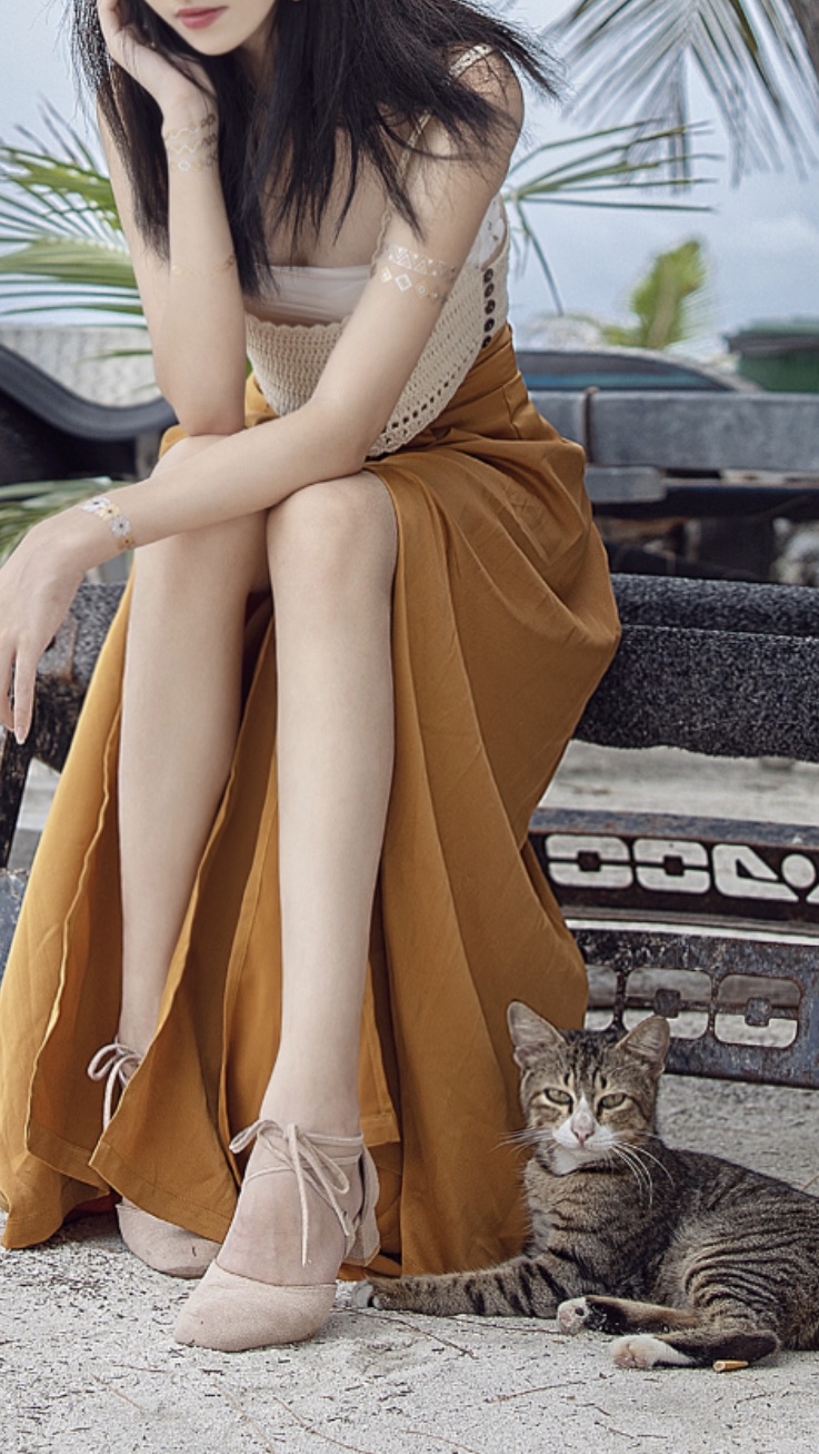 南桃Momoko 黄裤 [10P-11MB]