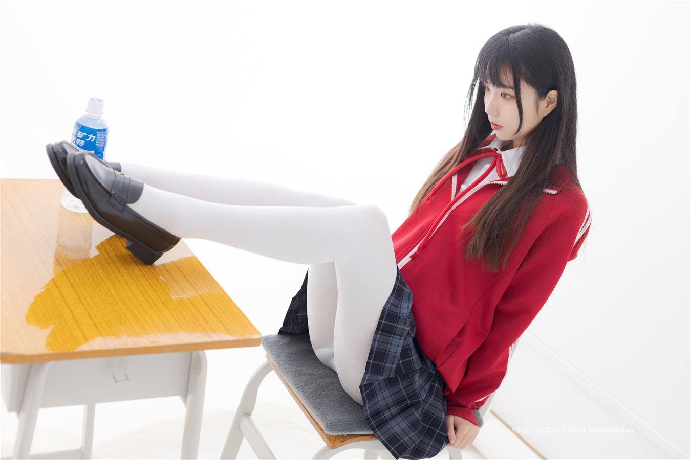 紧急企划 NO.008 井酱desu [108P1V-1.77GB]