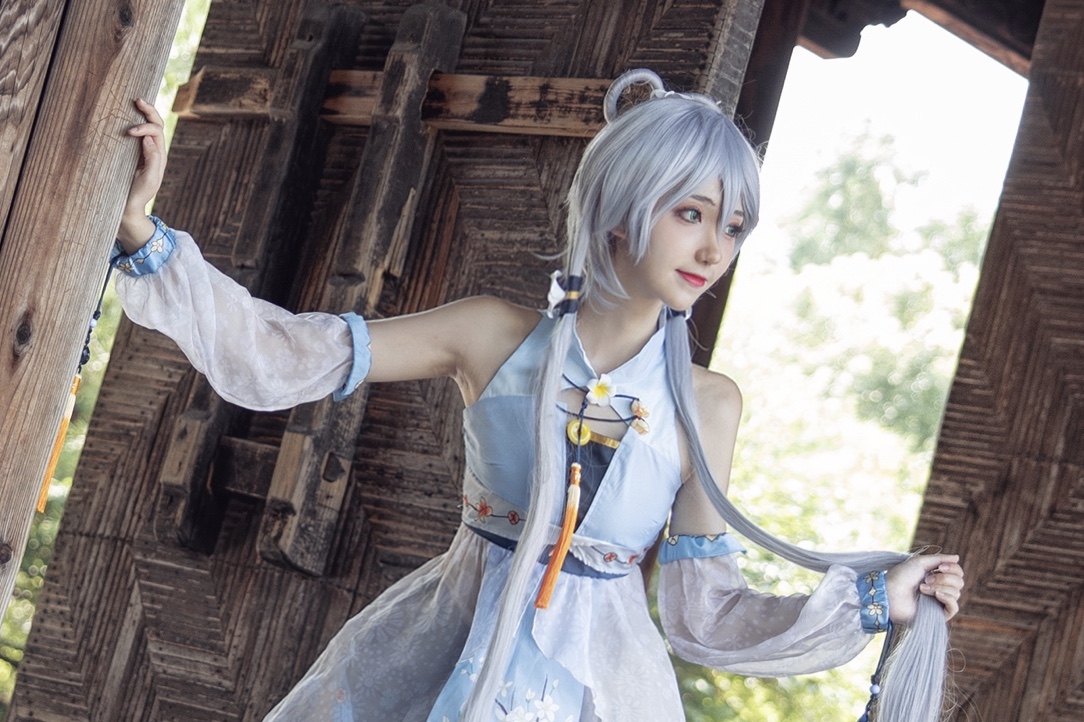 南桃Momoko 洛天依花语嫣然 [10P-17MB]