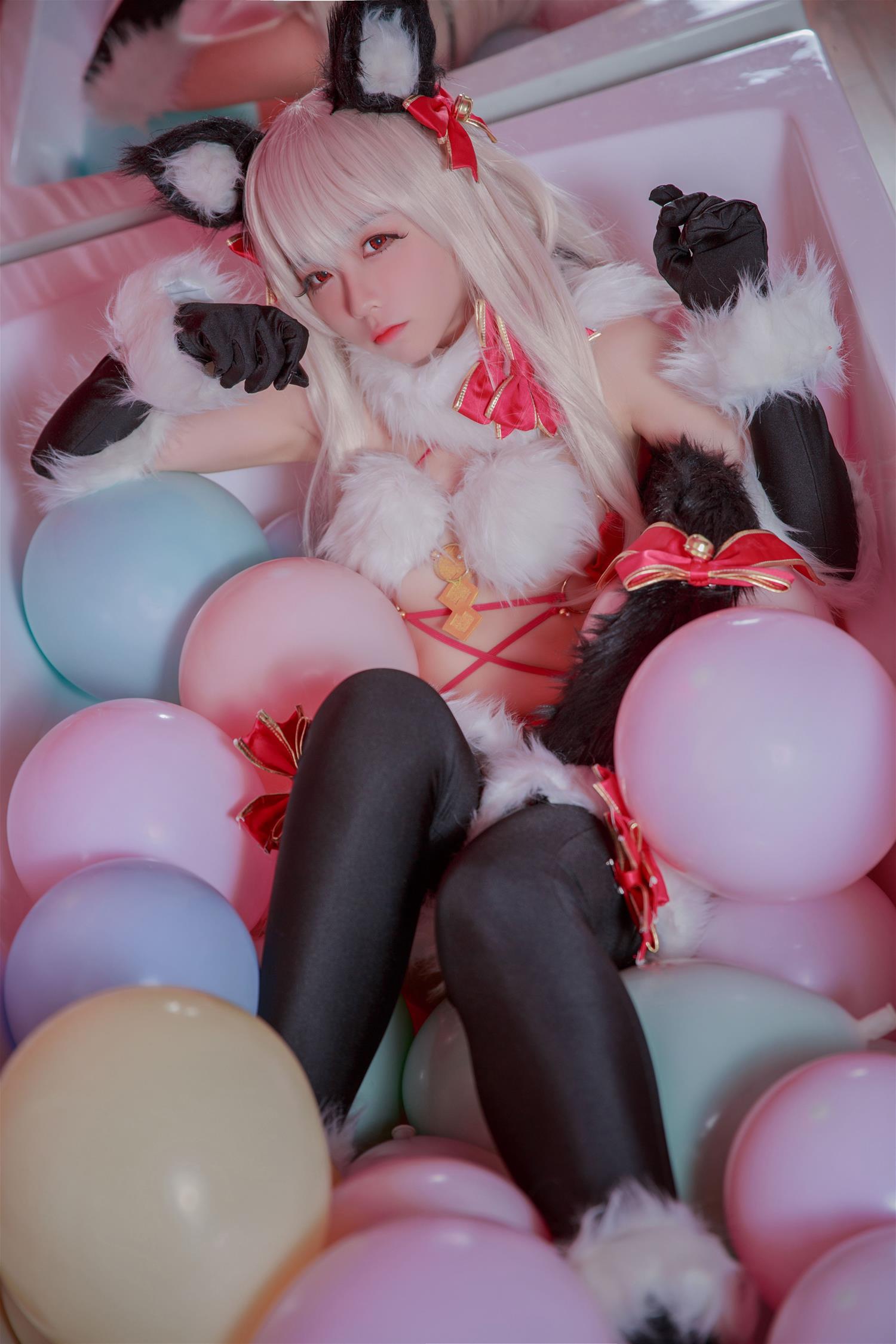 G44不会受伤 魔法少女伊莉雅 危险野兽 [19P-54MB]