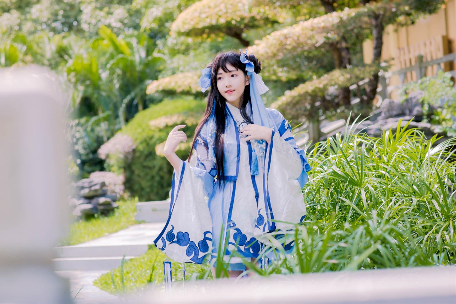 南桃Momoko 纯阳萝莉 [13P-27MB]