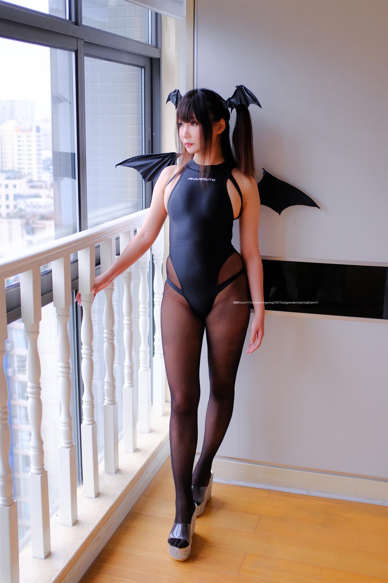 銘銘Kizami Vol.016 エロ小悪魔&みこ写真+自撮り [161P-555MB]