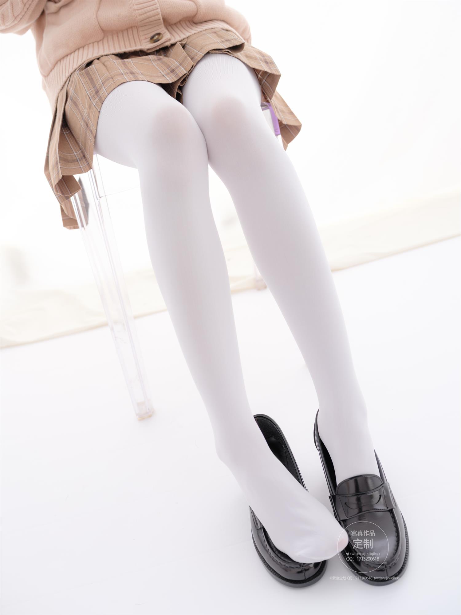 紧急企划 NO.018 一只喵喵梓 [67P1V-1.1GB]