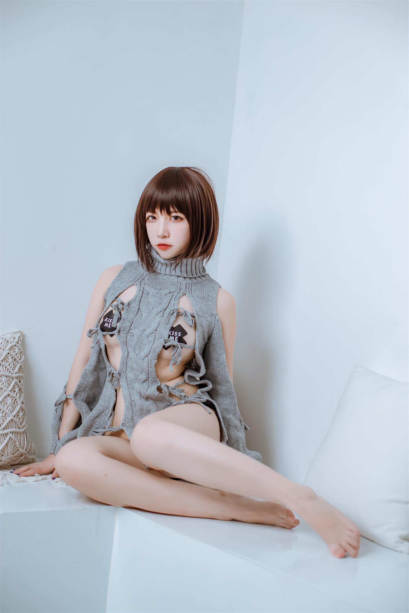 二佐 私房洞洞毛衣 [66P2V-398MB]