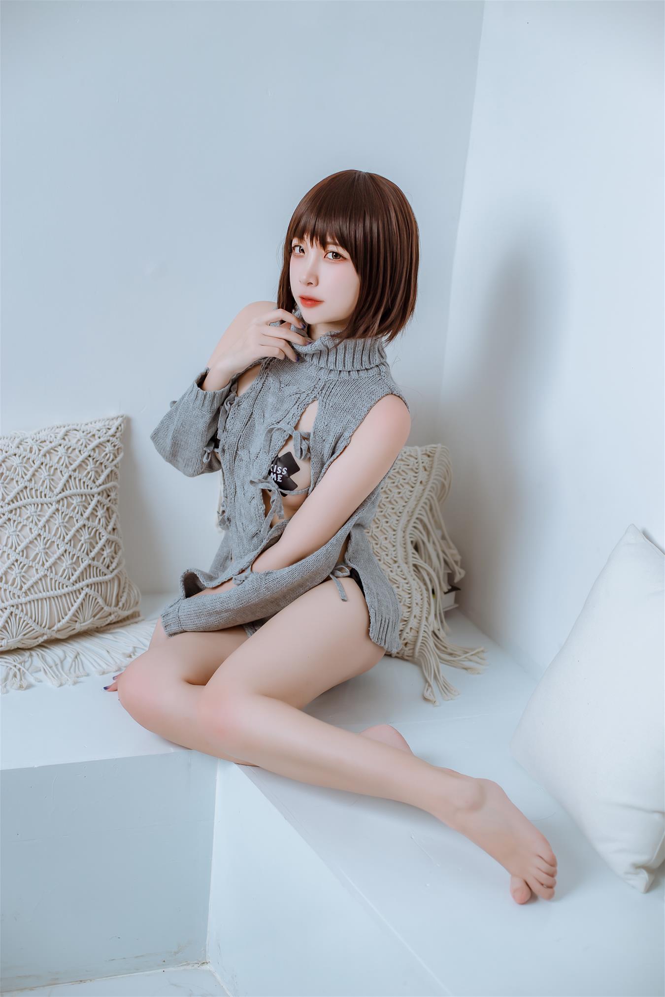 二佐 私房洞洞毛衣 [66P2V-398MB]