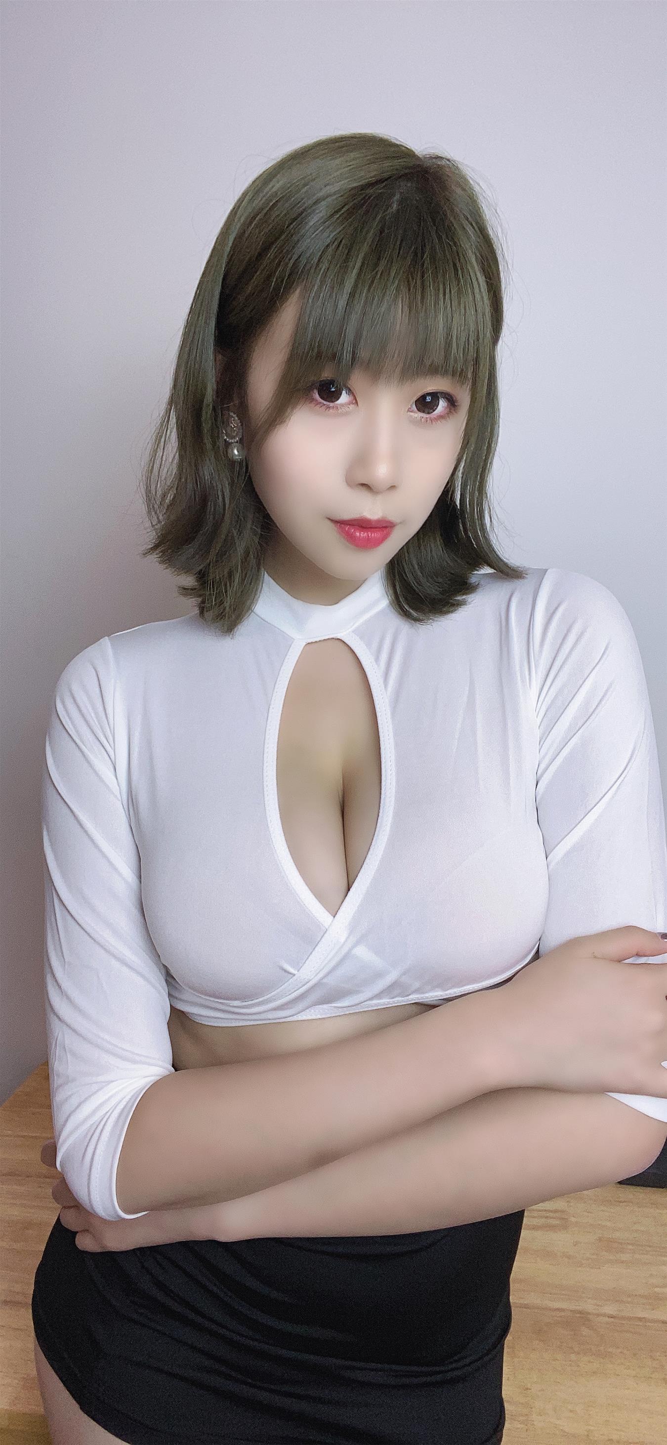 奈汐酱Nice 自撮り Vol.017 (動画入り) [51P4V-604MB]