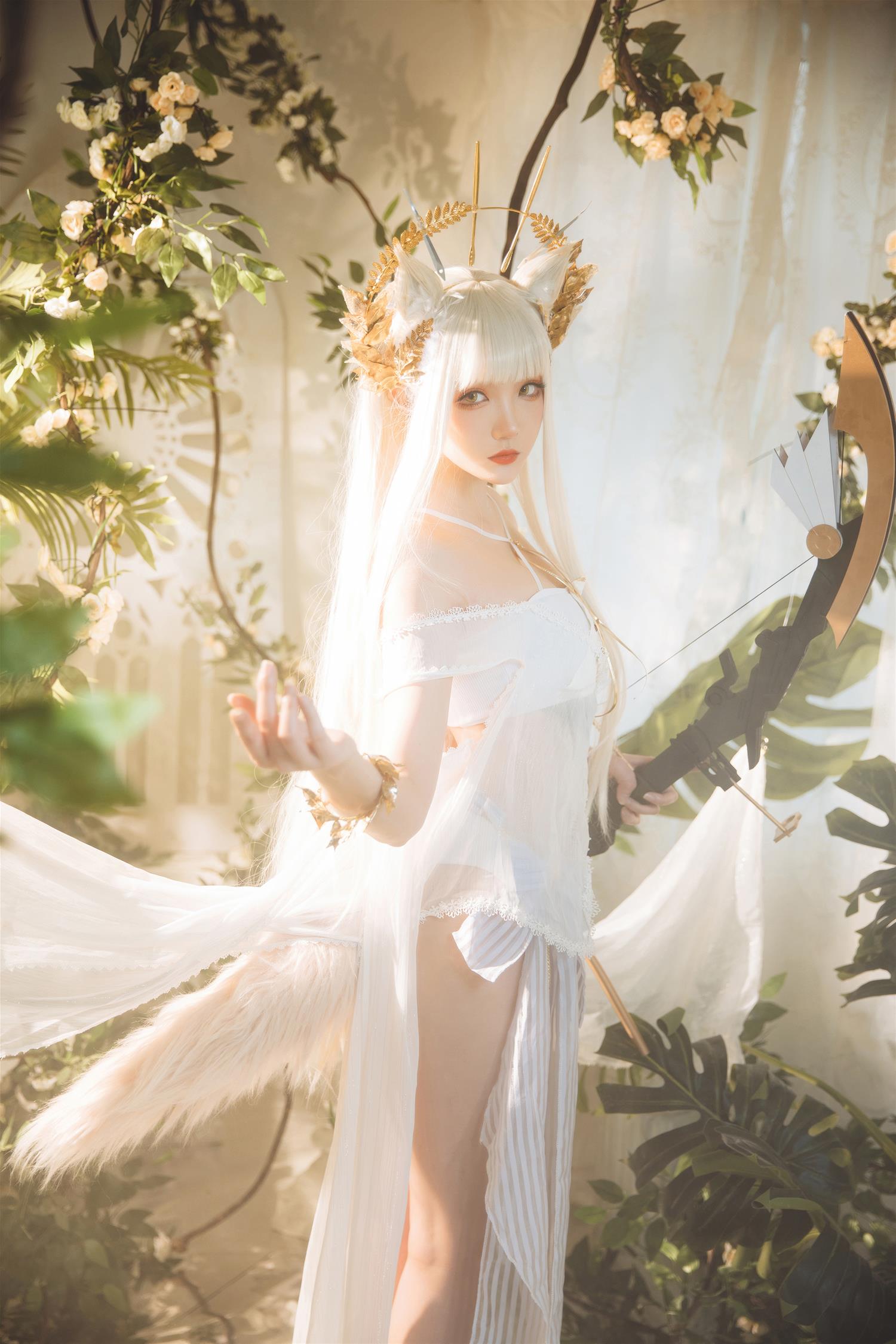 瓜希酱 明日方舟 白金泳装 [25P-159MB]