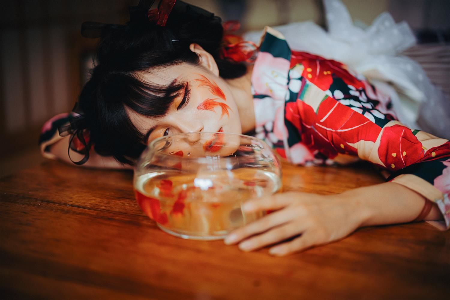 贰加六 金鱼姬 [24P-521MB]