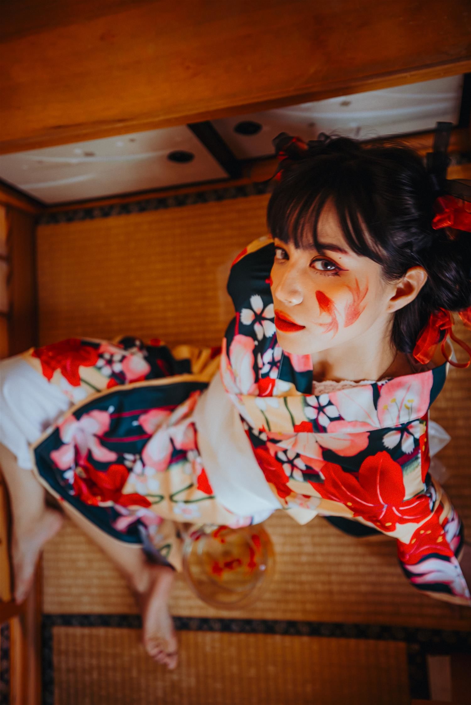 贰加六 金鱼姬 [24P-521MB]