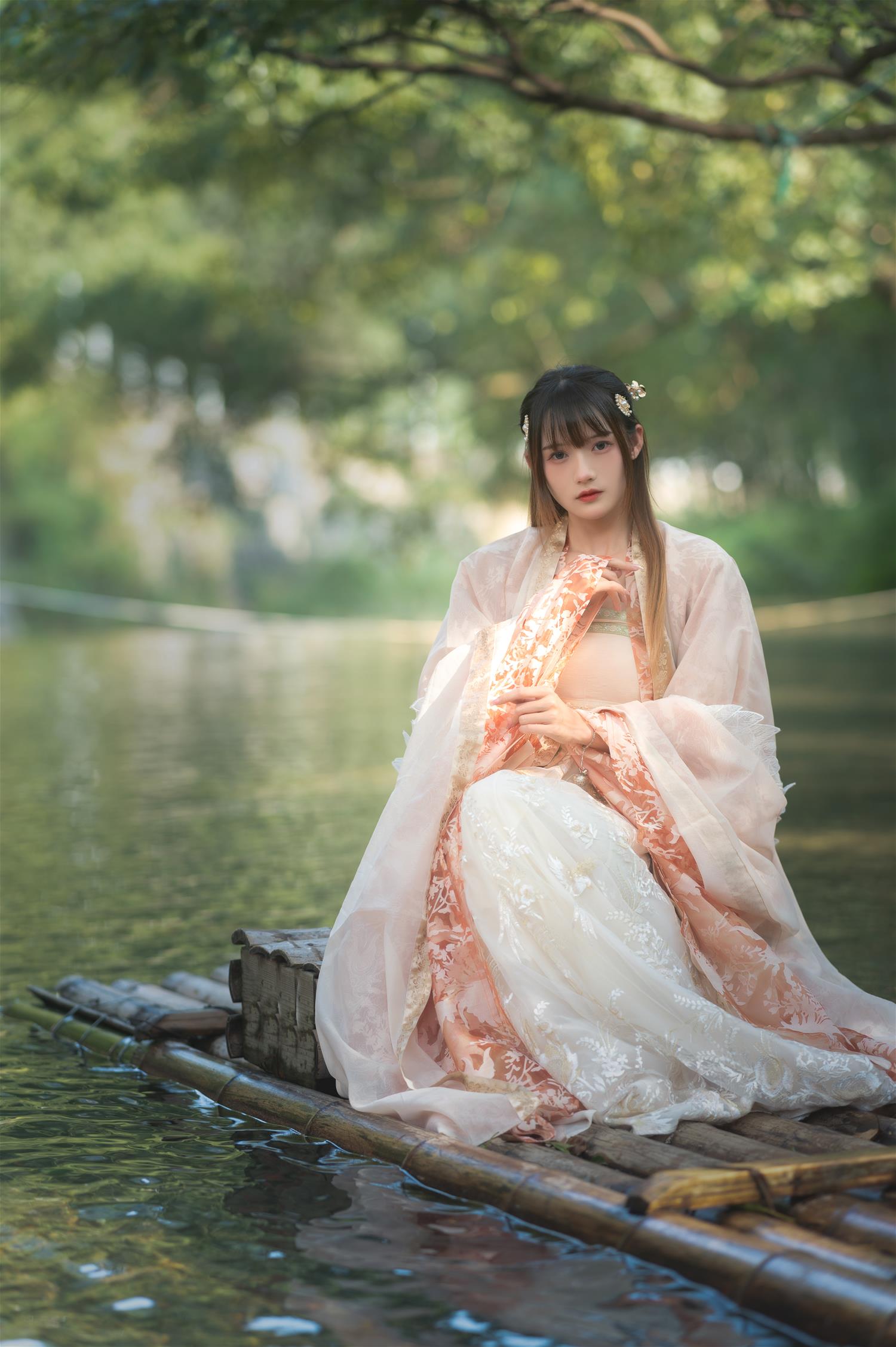 兔子zzz 烟雨江南 [26P-268MB]