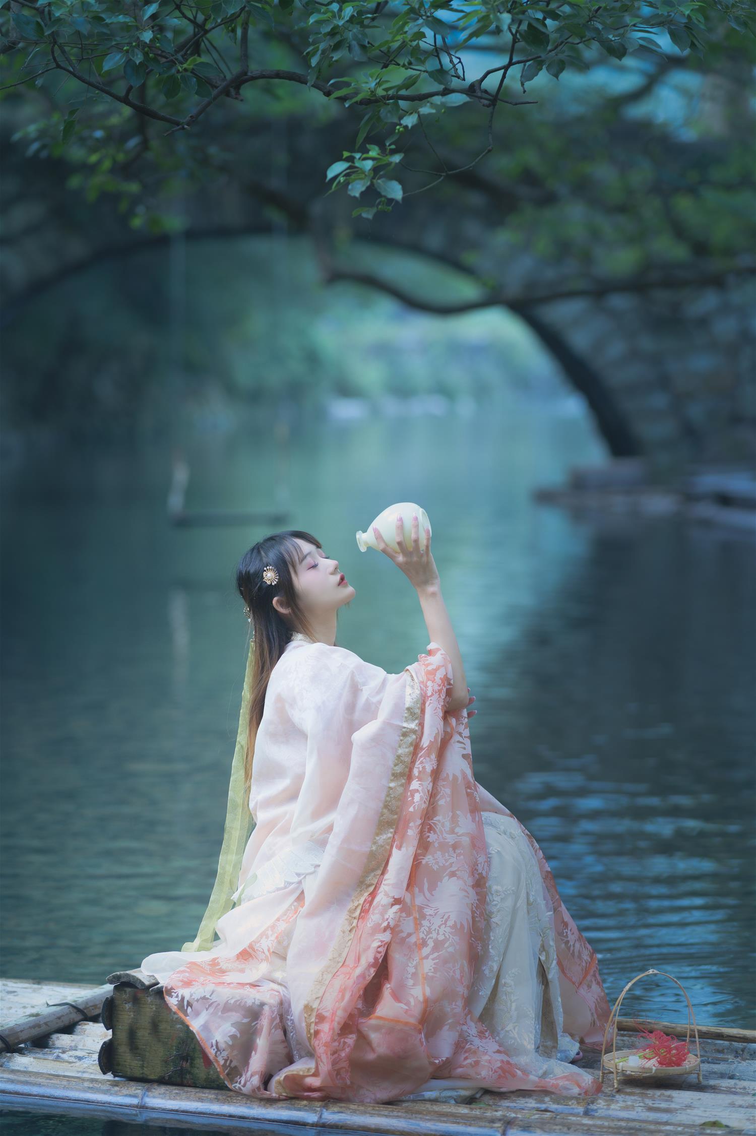 兔子zzz 烟雨江南 [26P-268MB]