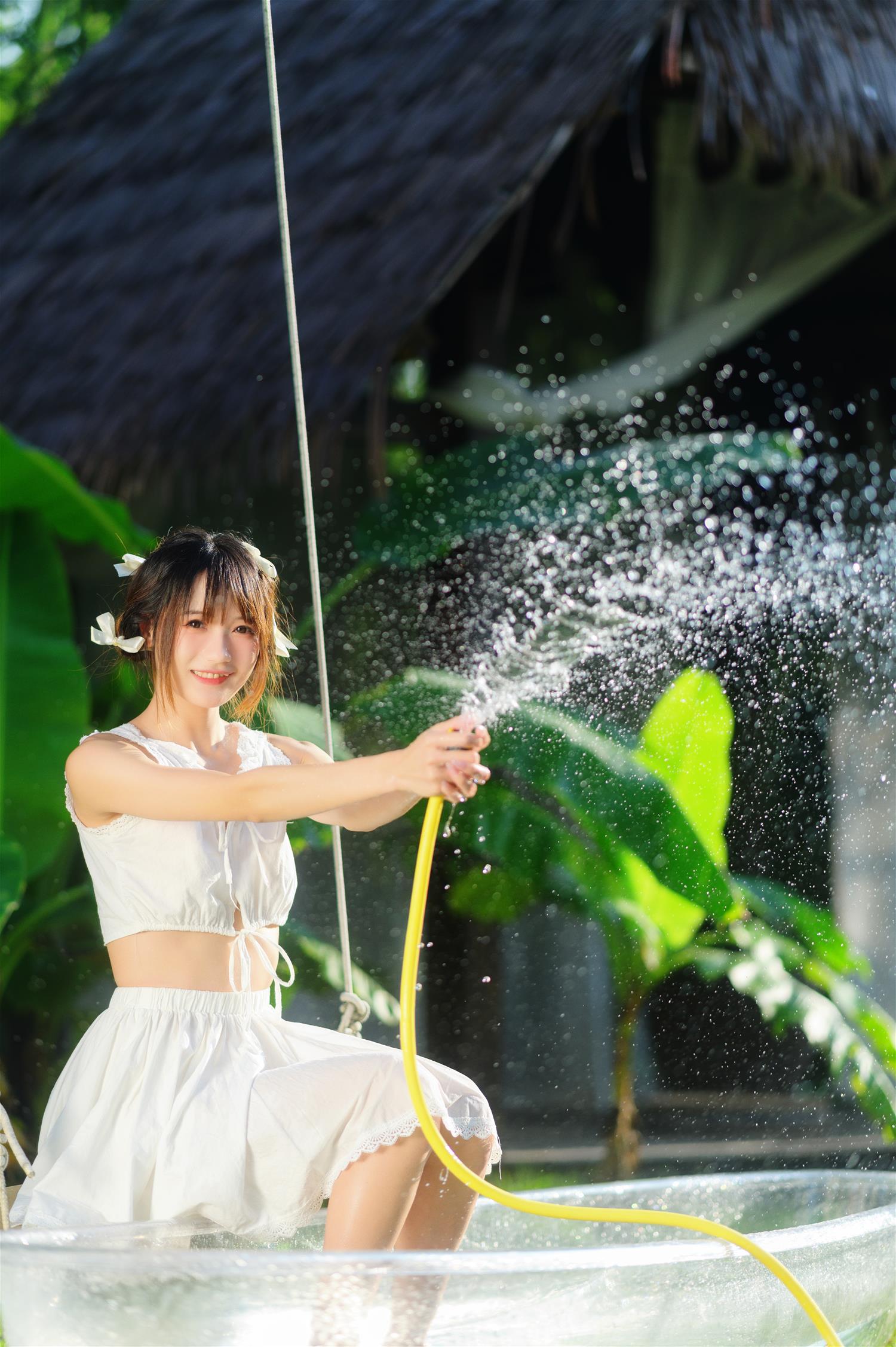 兔子zzz 夏天 [29P-471MB]