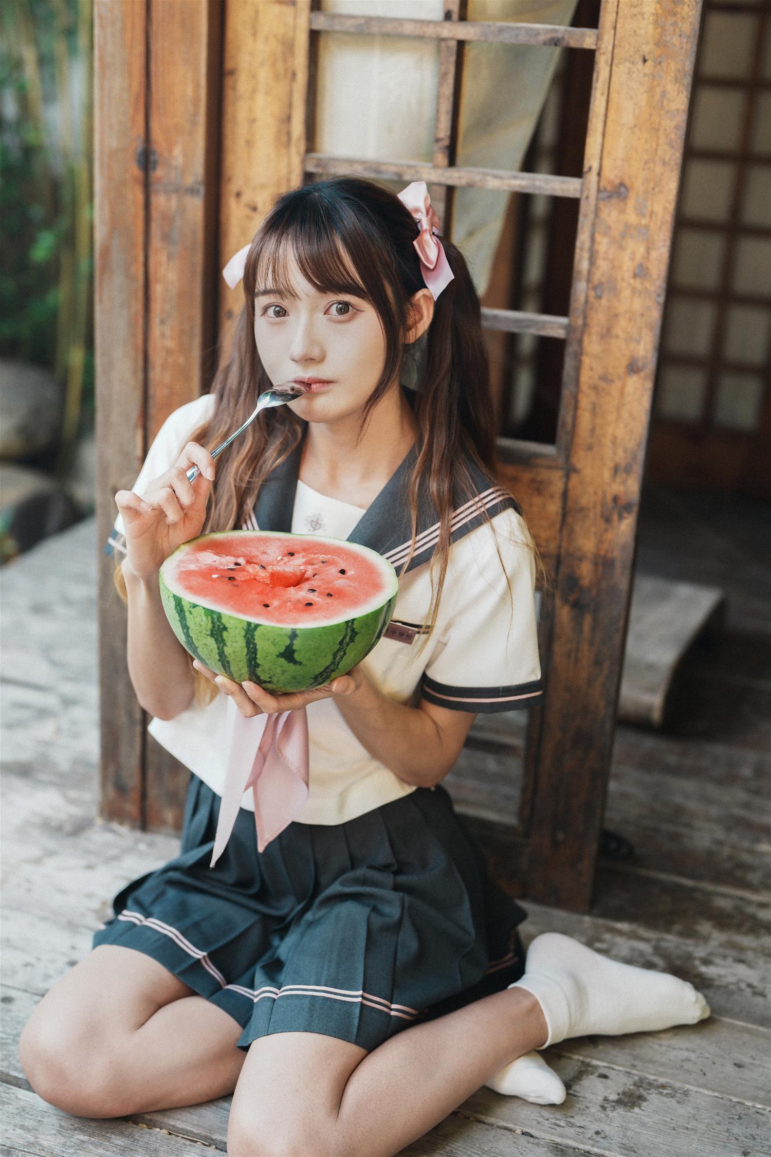 兔子zzz 夏天的甜 [25P-147MB]