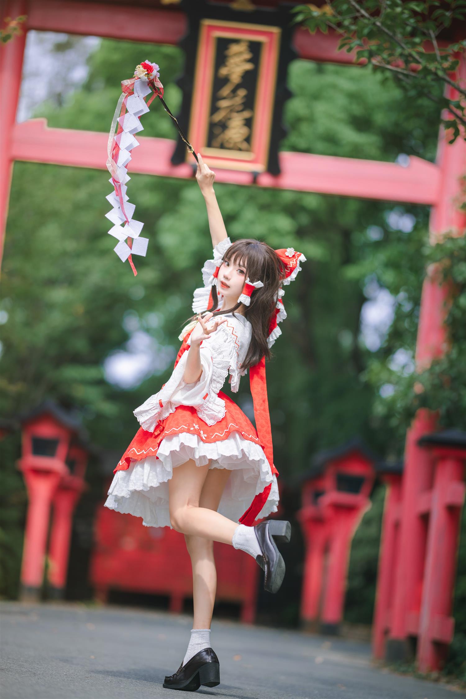 花柒Hana 森森仙短款灵梦 [15P-280MB]