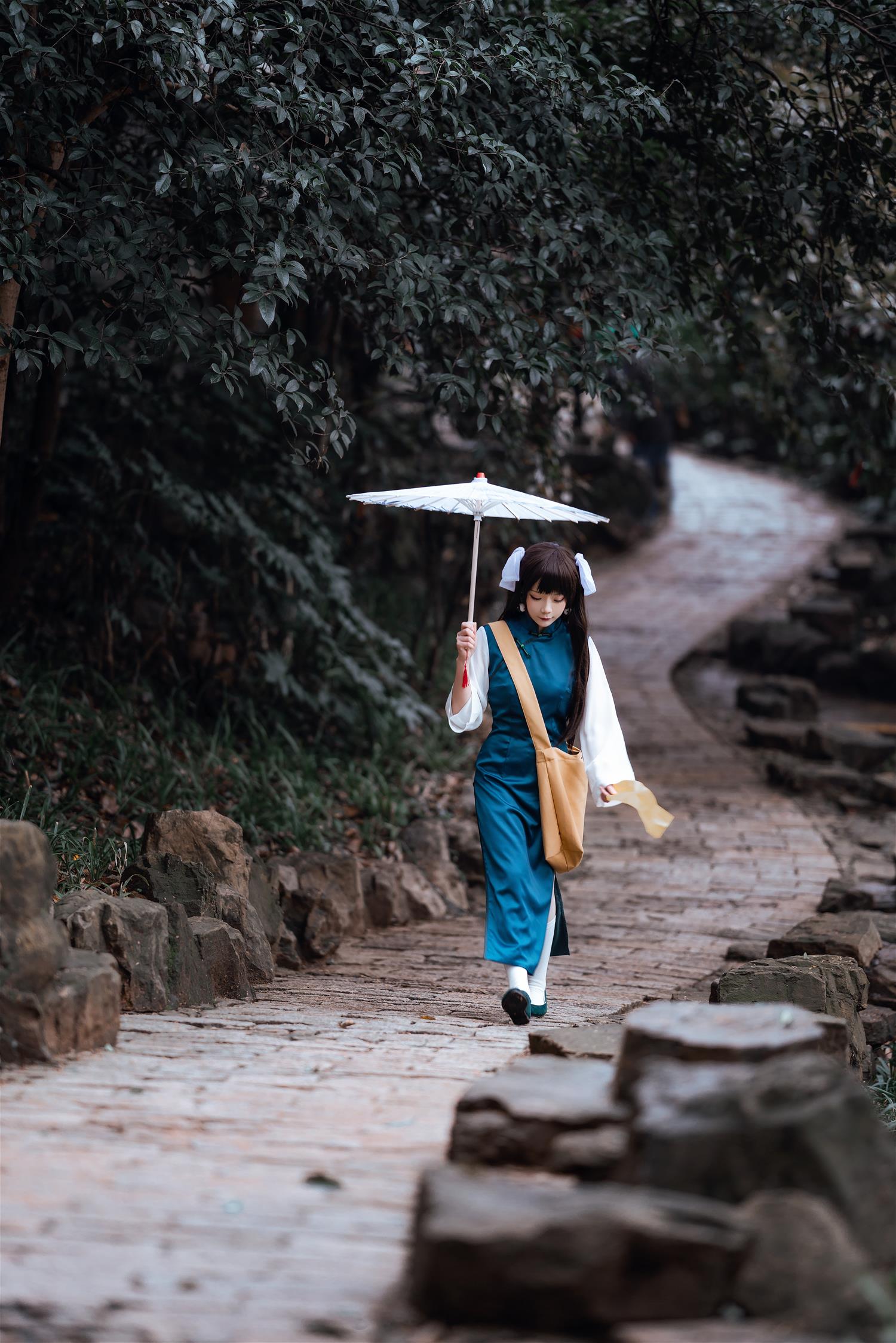 王胖胖u 小道友旗袍 [9P-150MB]