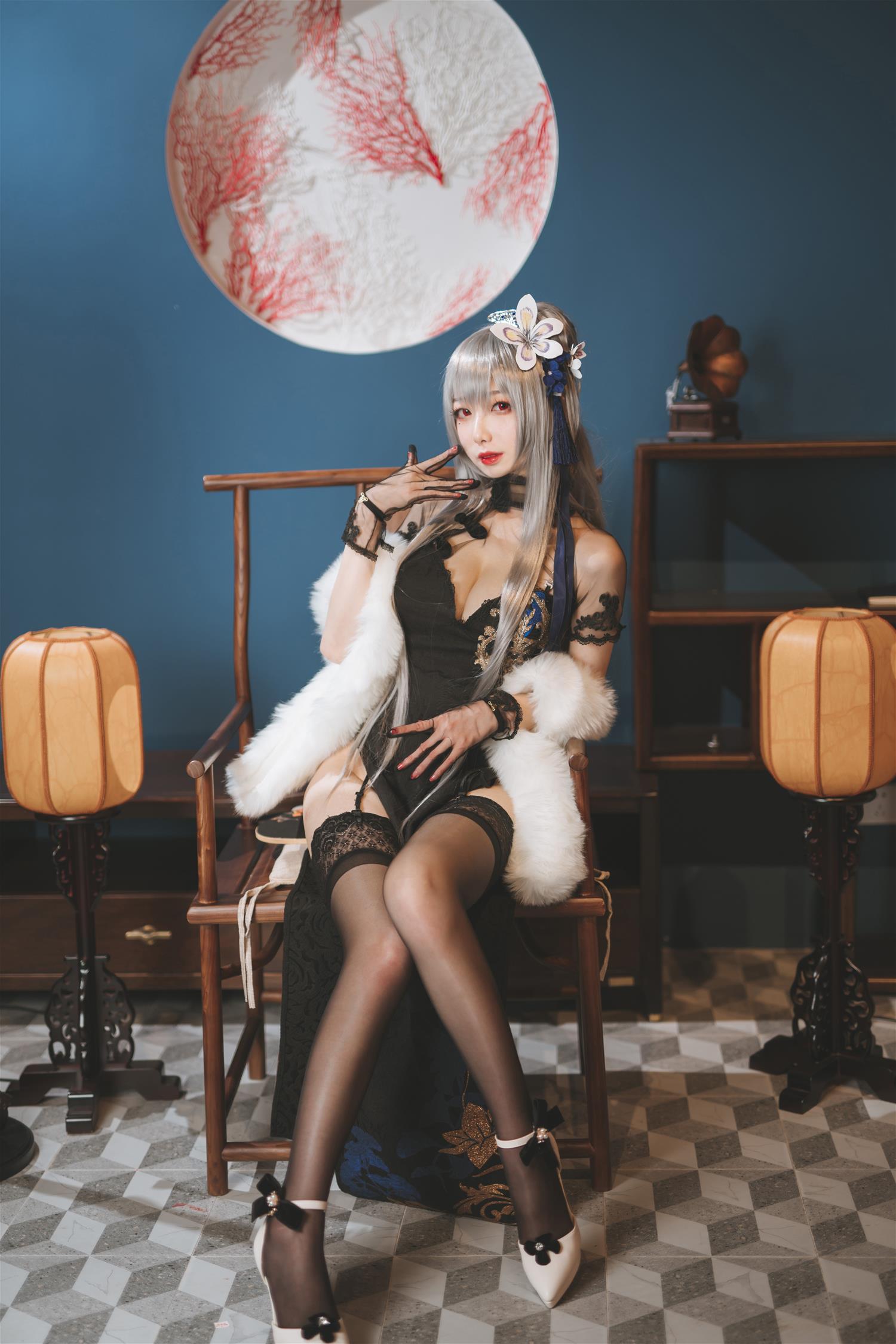 封疆疆 路易九世旗袍 [35P-420MB]