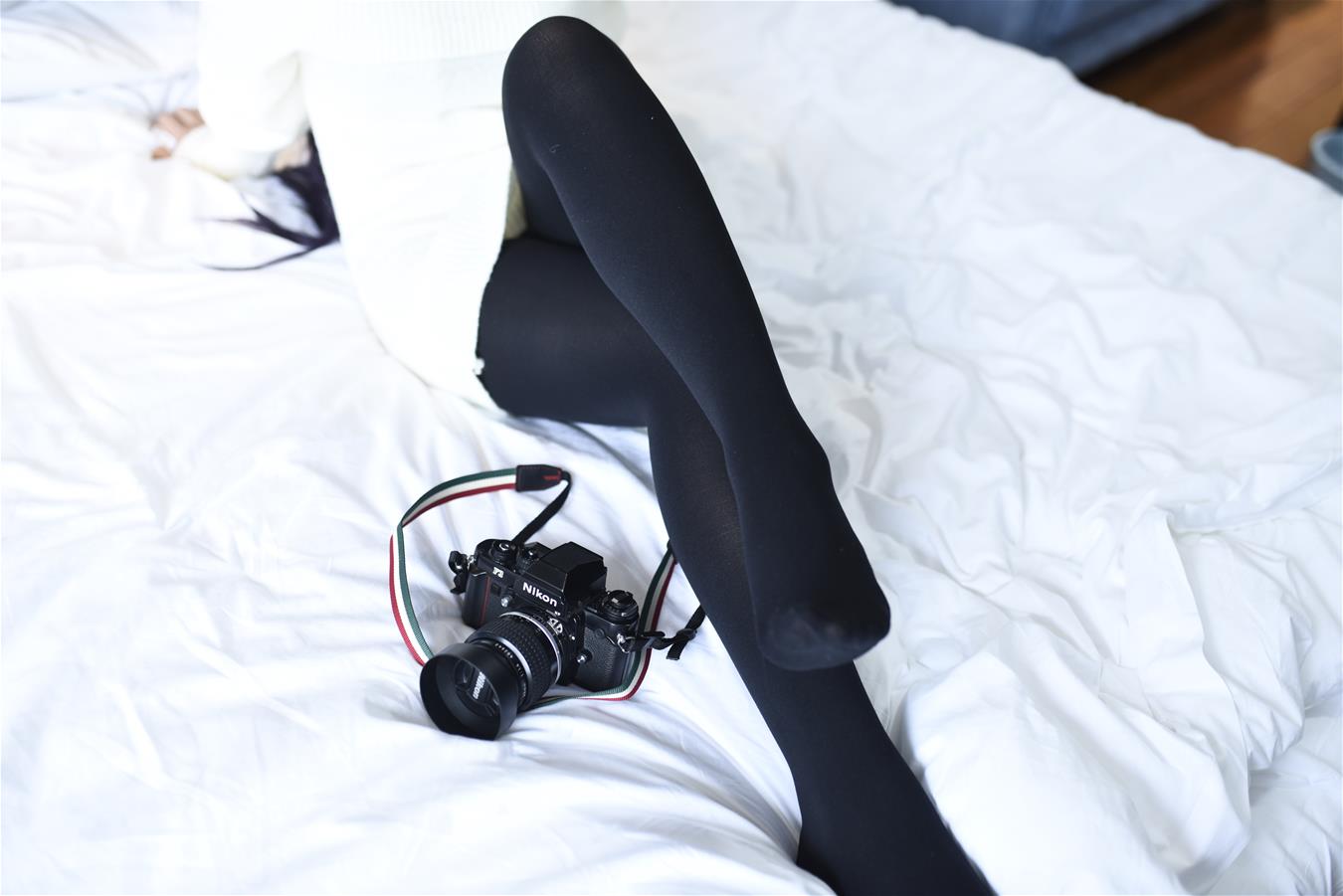 九曲Jean 过膝袜 [17P-122MB]