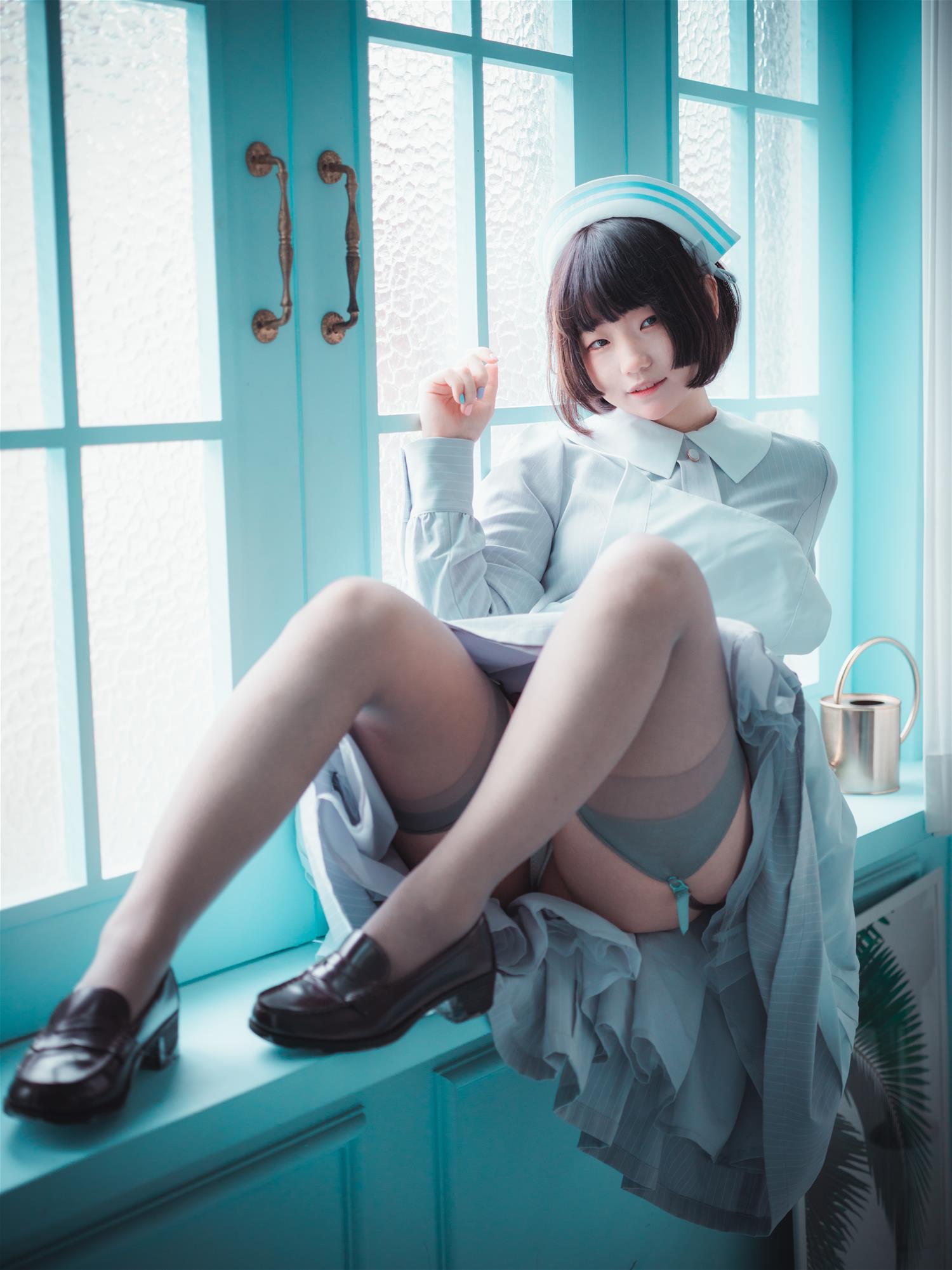 Mimmi DJAWA St. Esther [135P-2.64GB]