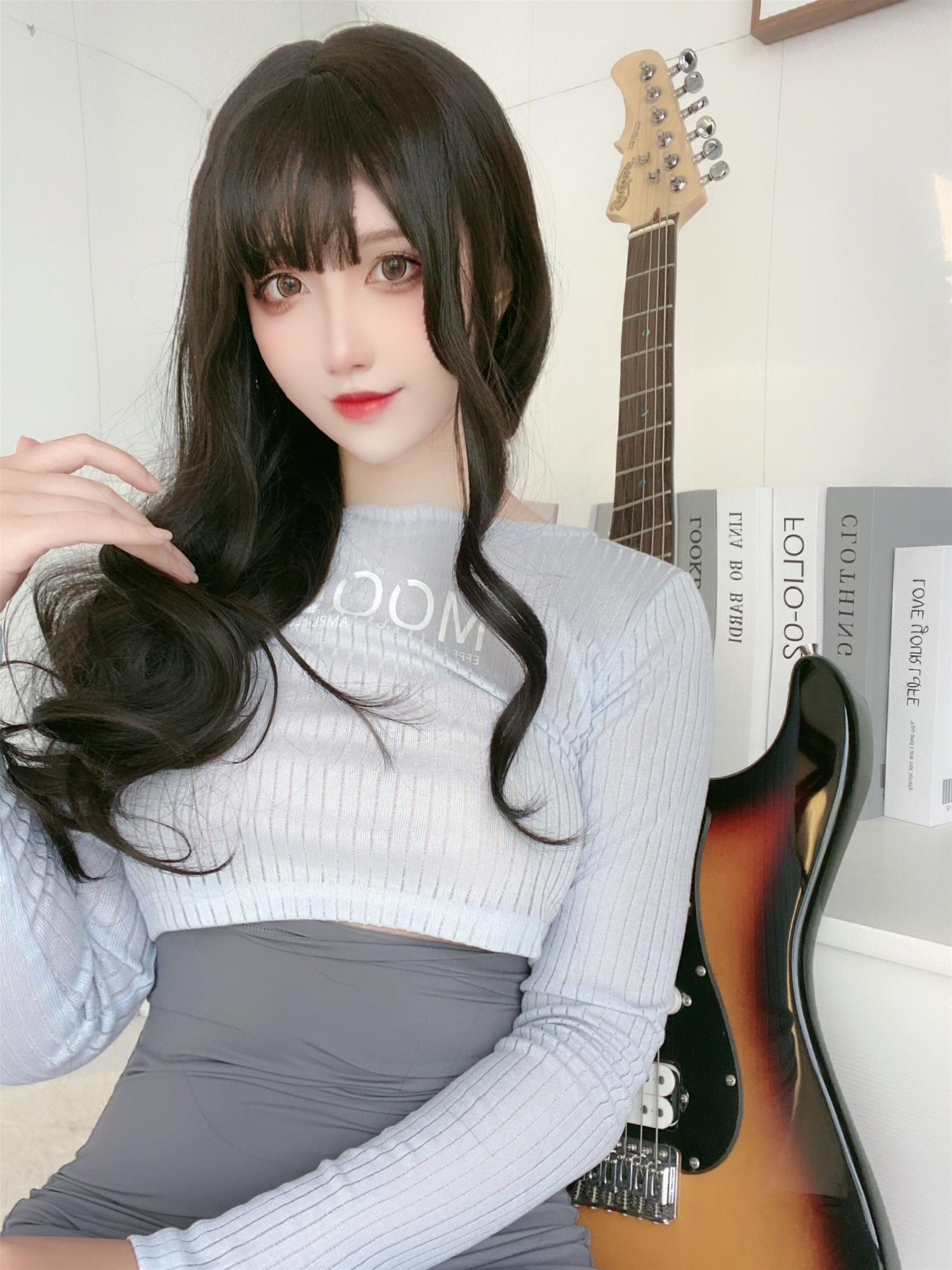 九曲Jean 吉他妹妹自拍 [40P-74MB]