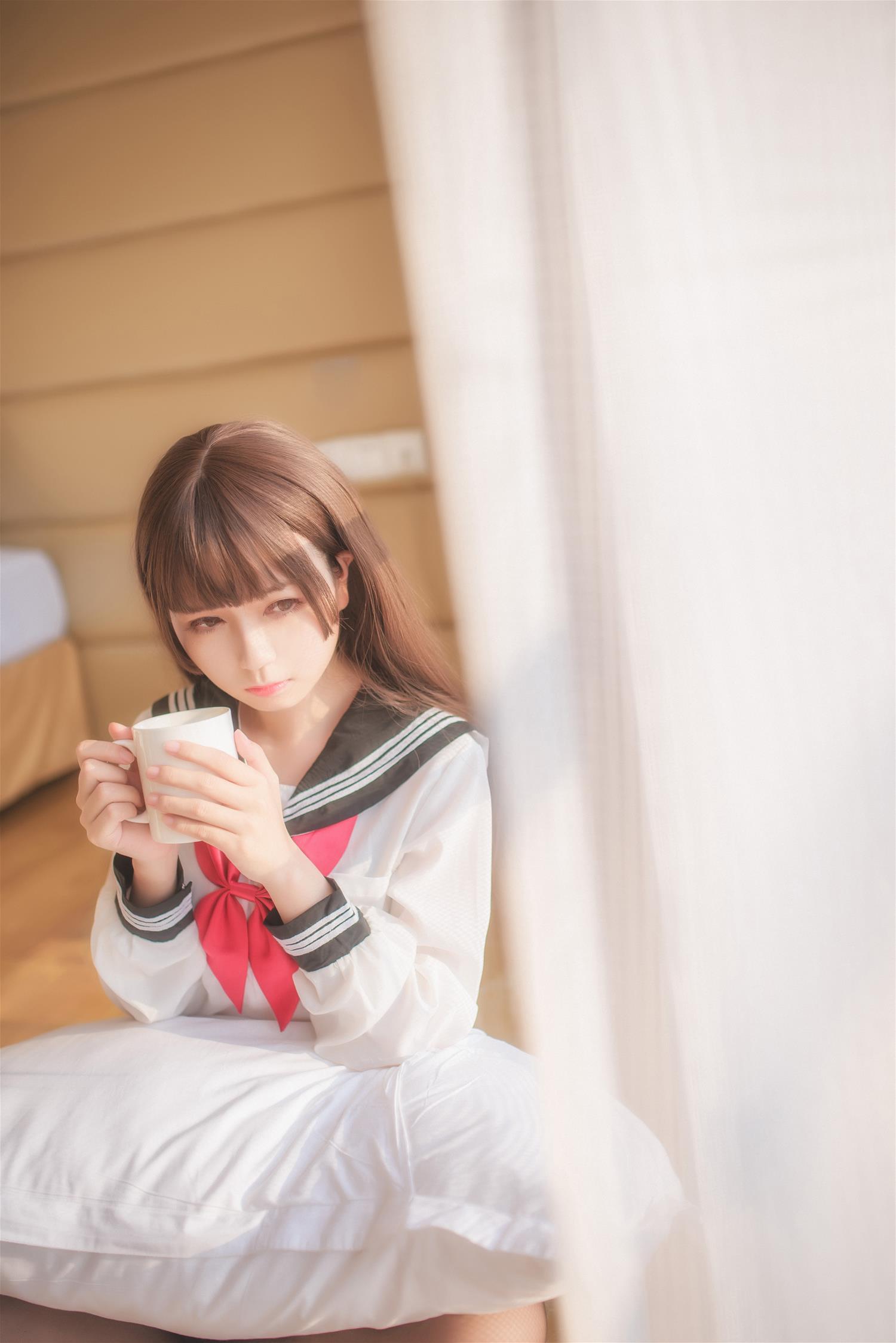 白金 半透明水手服 [37P-119MB]