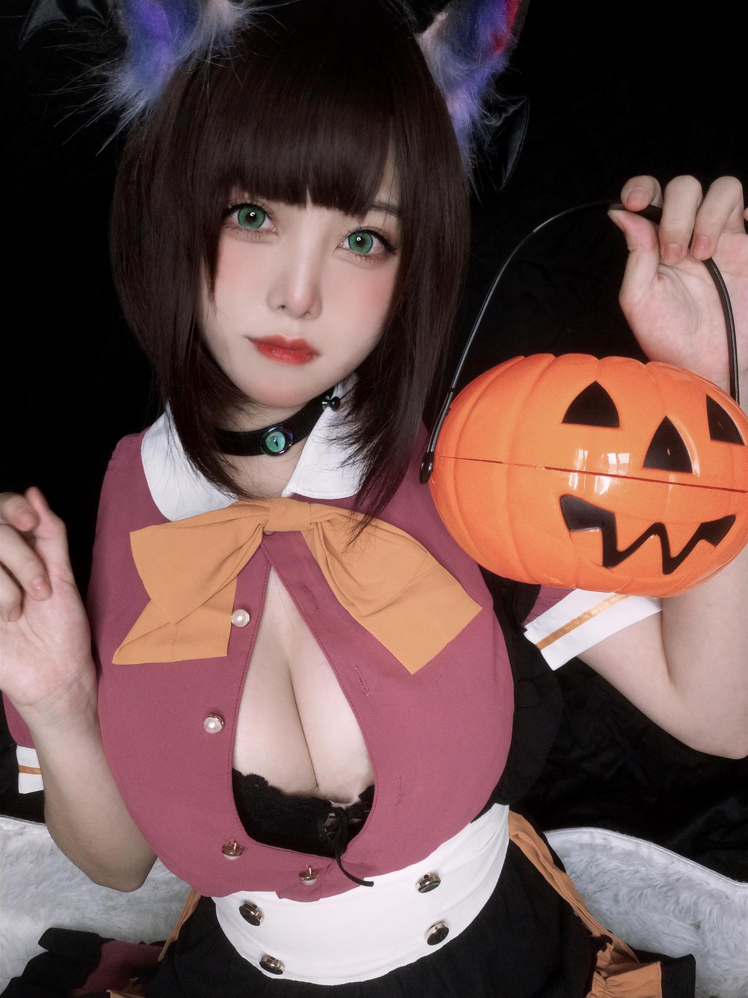 蜜汁猫裘 万圣节 [27P-231MB]