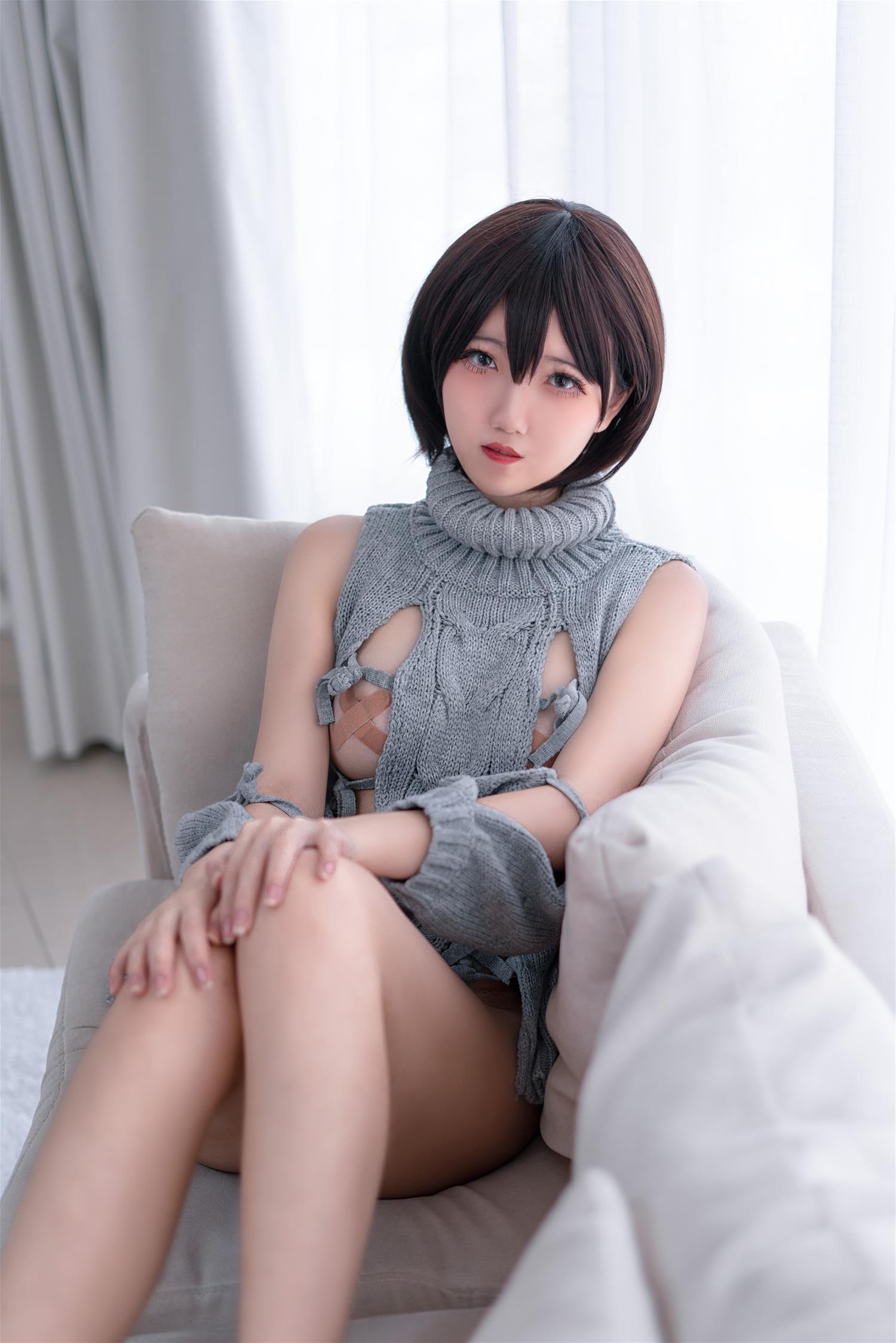 阿薰kaOri 露背毛衣 [20P-105MB]