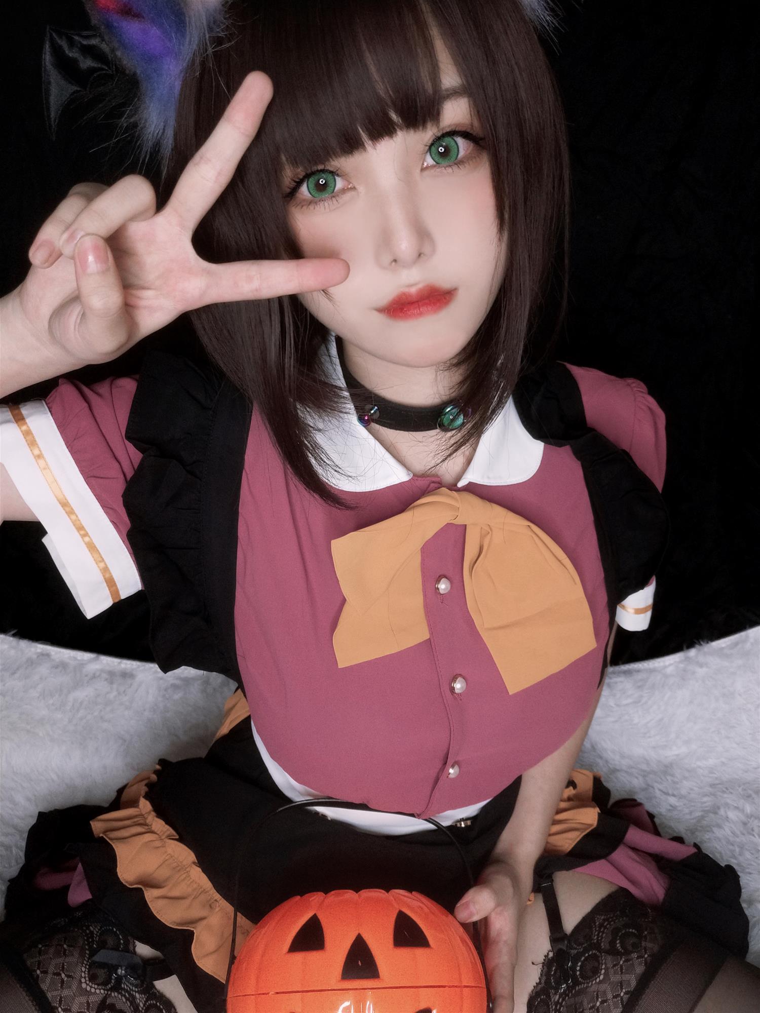 蜜汁猫裘 万圣节 [27P-231MB]