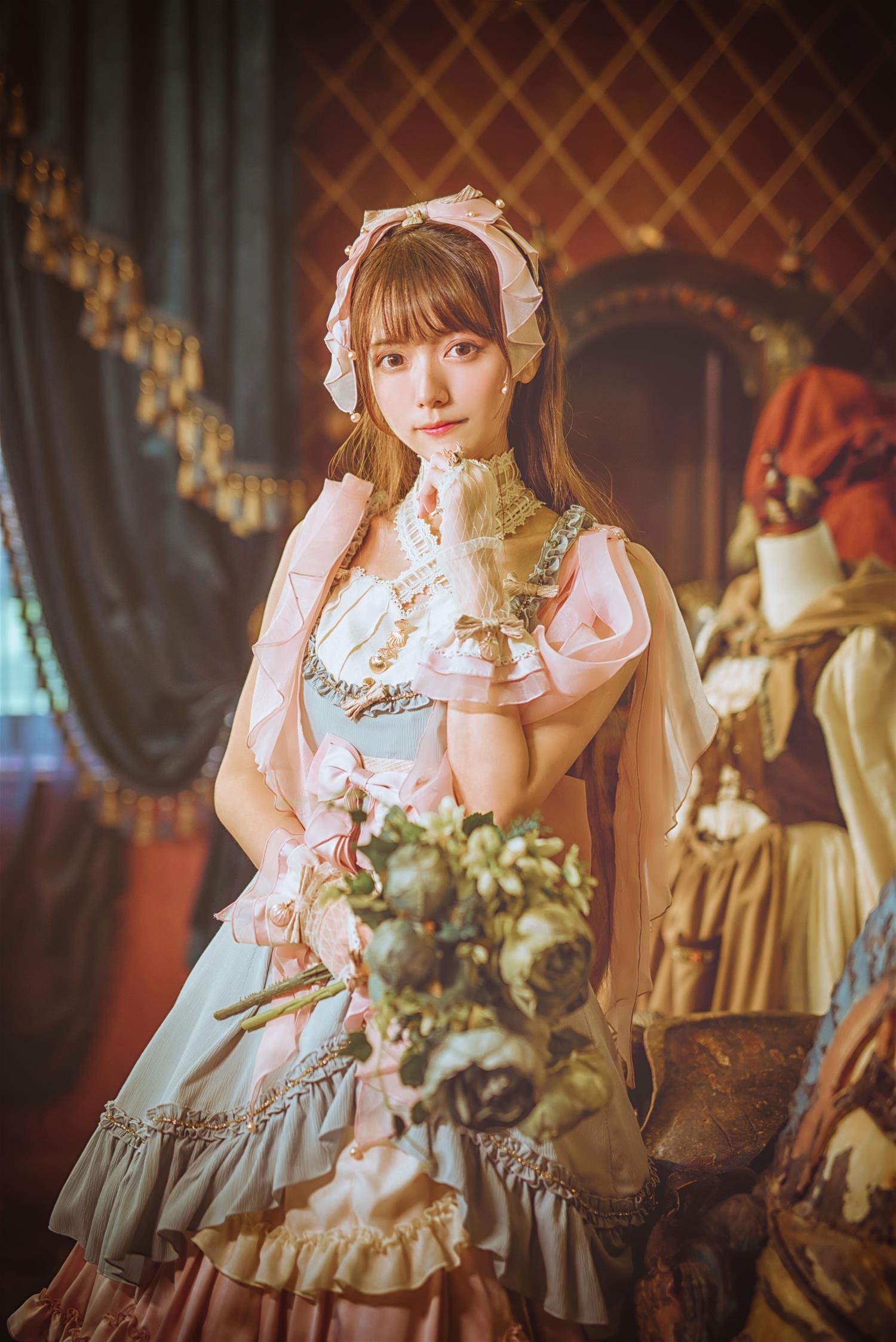 陆卿卿kyokyo Lo娘 [14P-49MB]