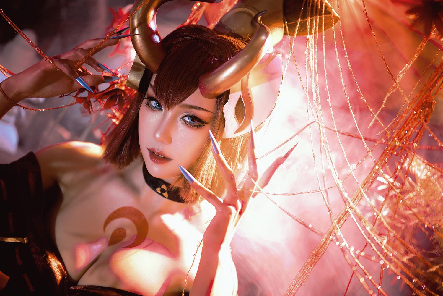 瓦斯塔亚小龙虾 猩红之月伊芙琳 [12P-265MB]