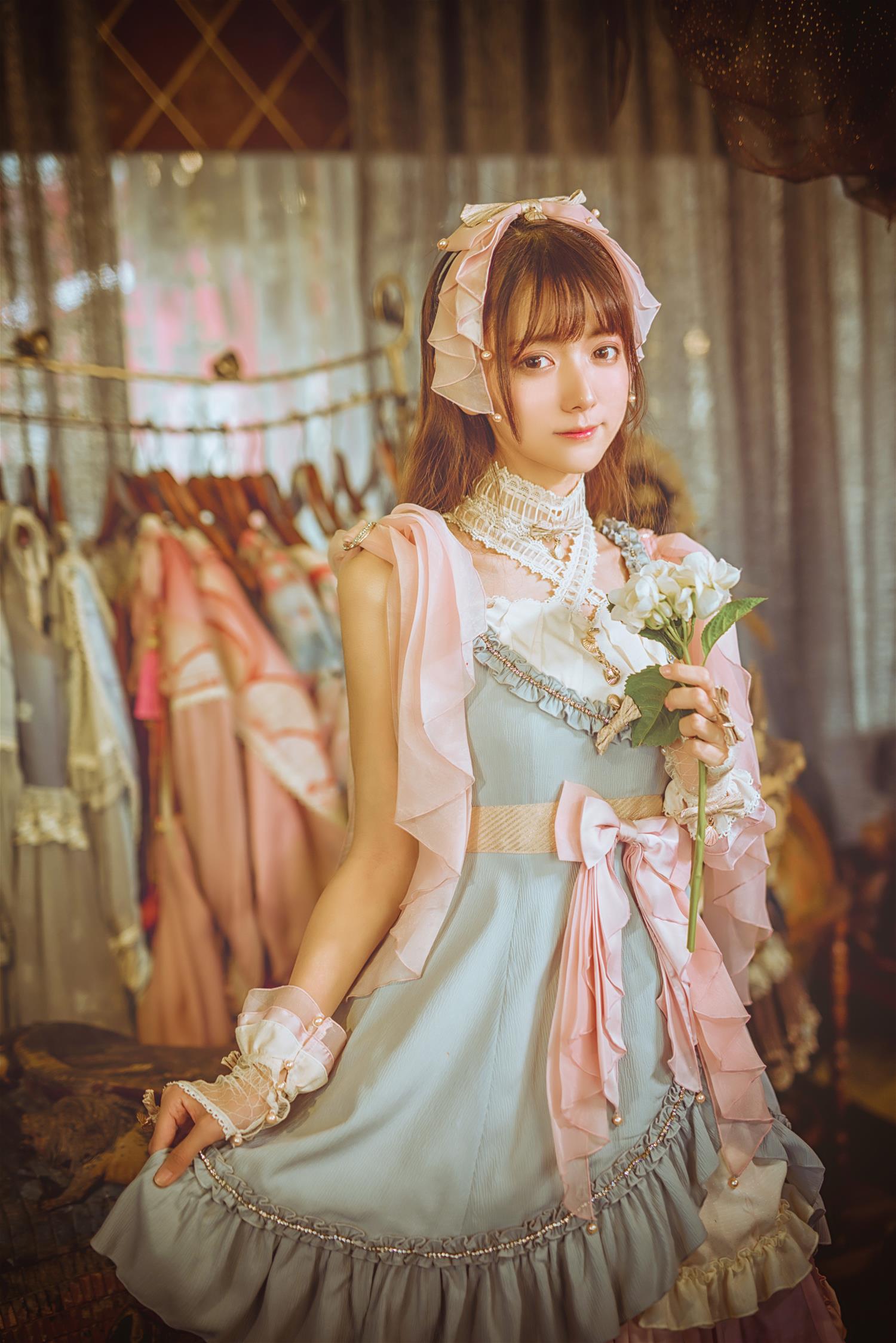 陆卿卿kyokyo Lo娘 [14P-49MB]