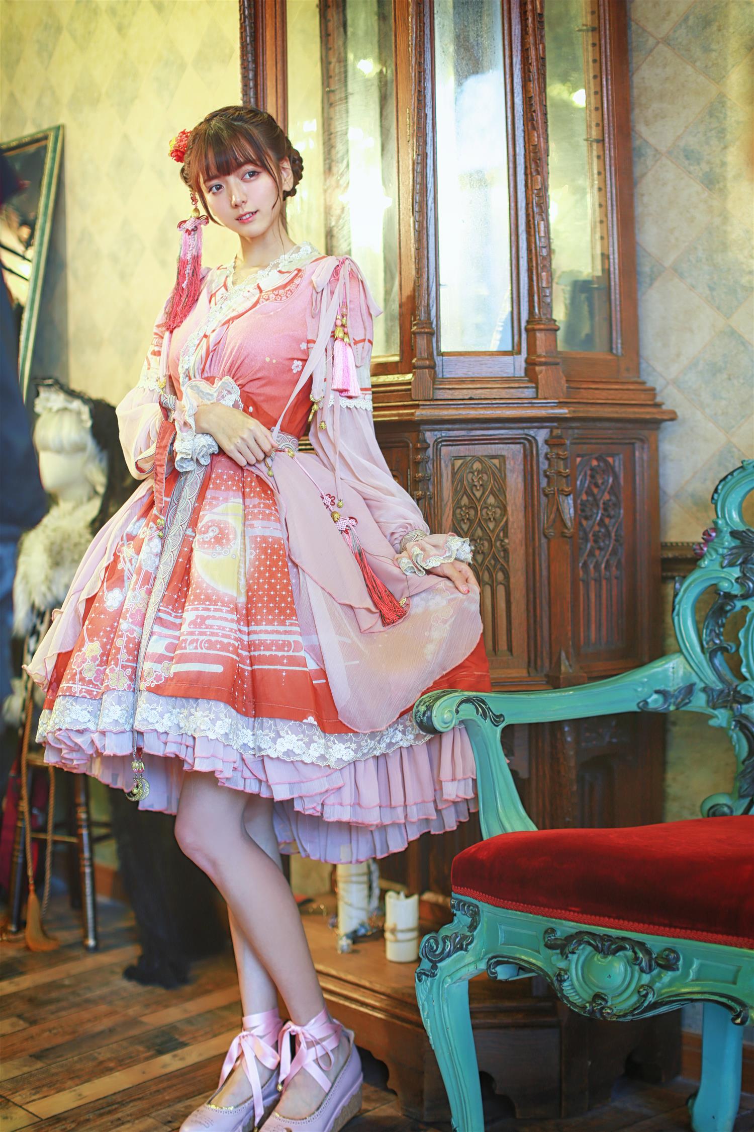 陆卿卿kyokyo Lo娘 [14P-49MB]