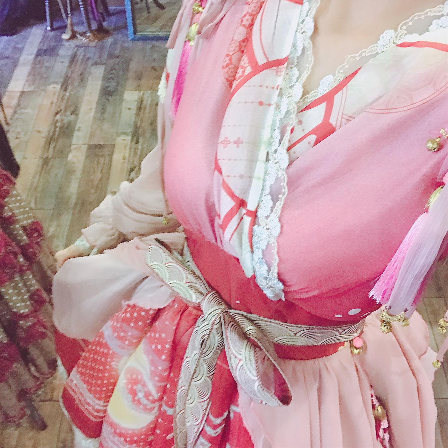 陆卿卿kyokyo Lo娘 [14P-49MB]