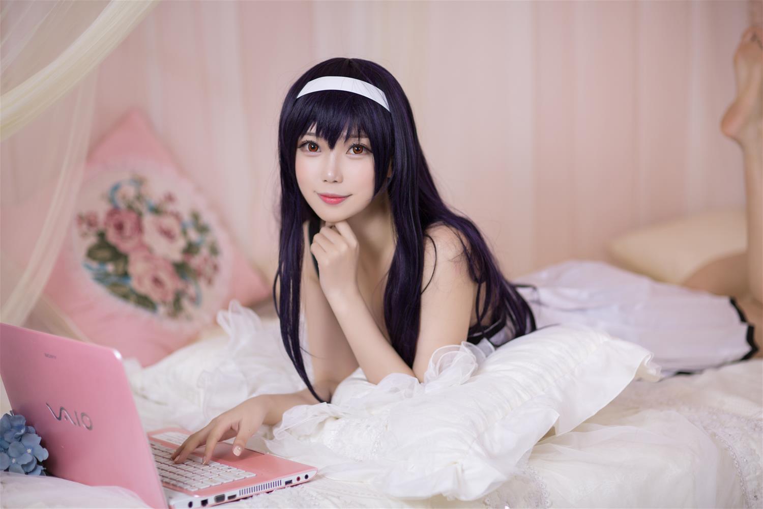 大肉丸Amiee 睡衣 [8P-83MB]