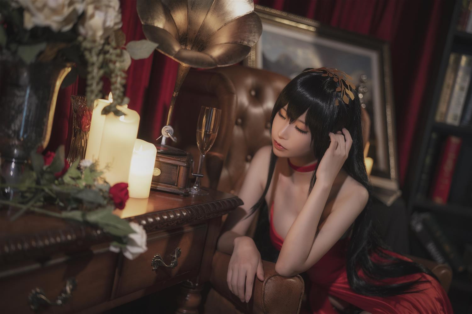 爱老师_PhD 碧蓝航线 大凤 毒苹果礼服 [6P-50MB]