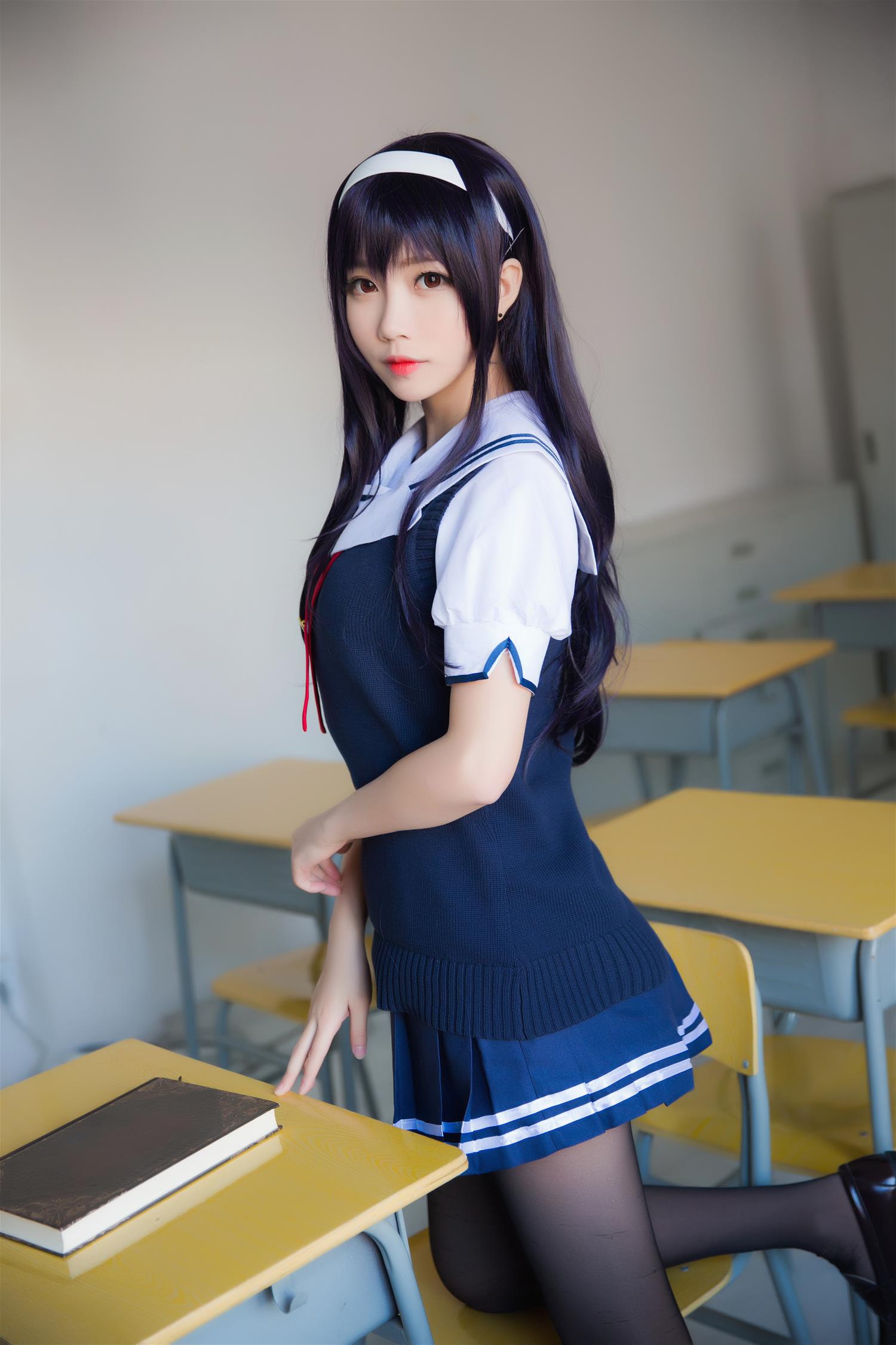 大肉丸Amiee 校服 [11P-76MB]