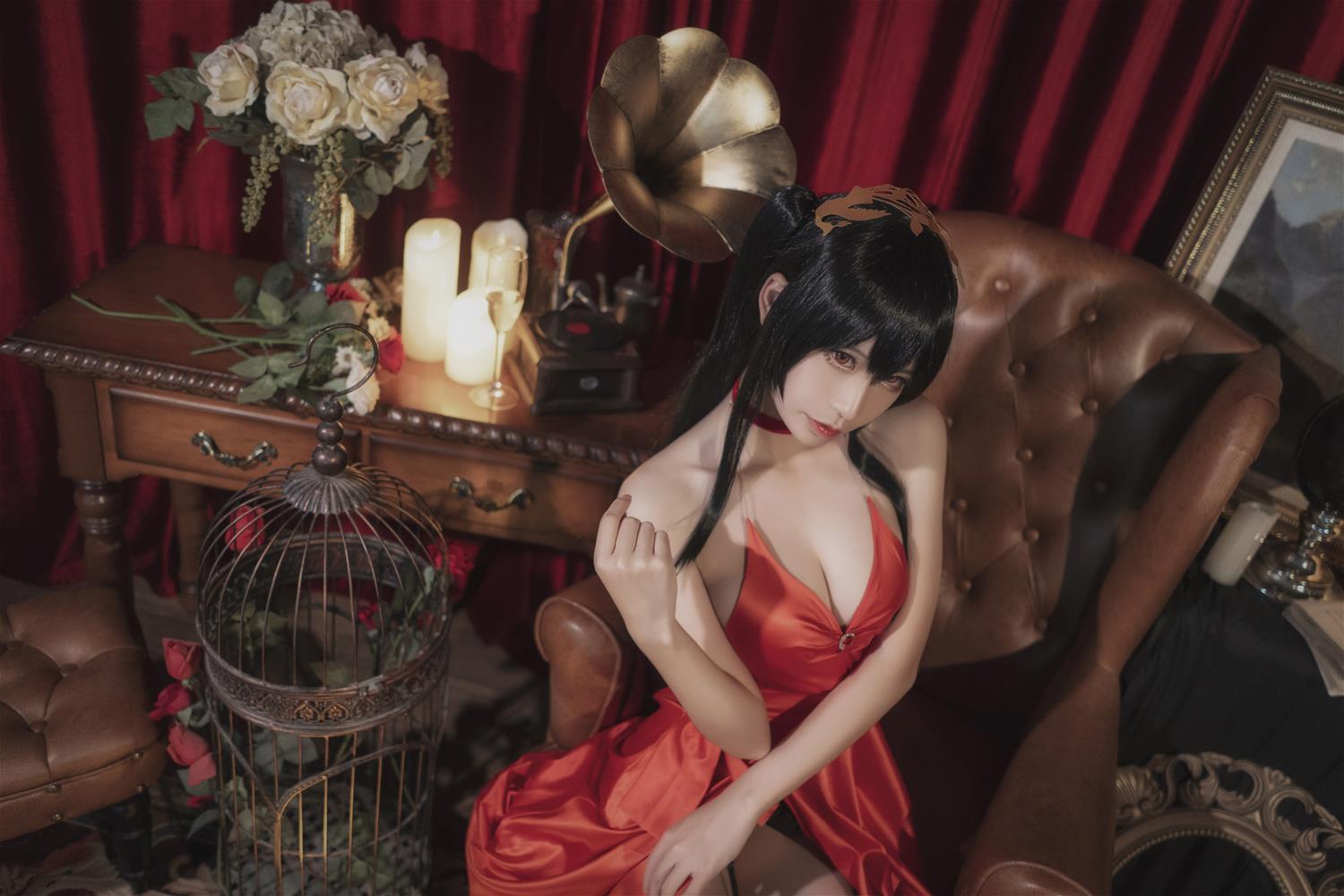 爱老师_PhD 碧蓝航线 大凤 毒苹果礼服 [6P-50MB]