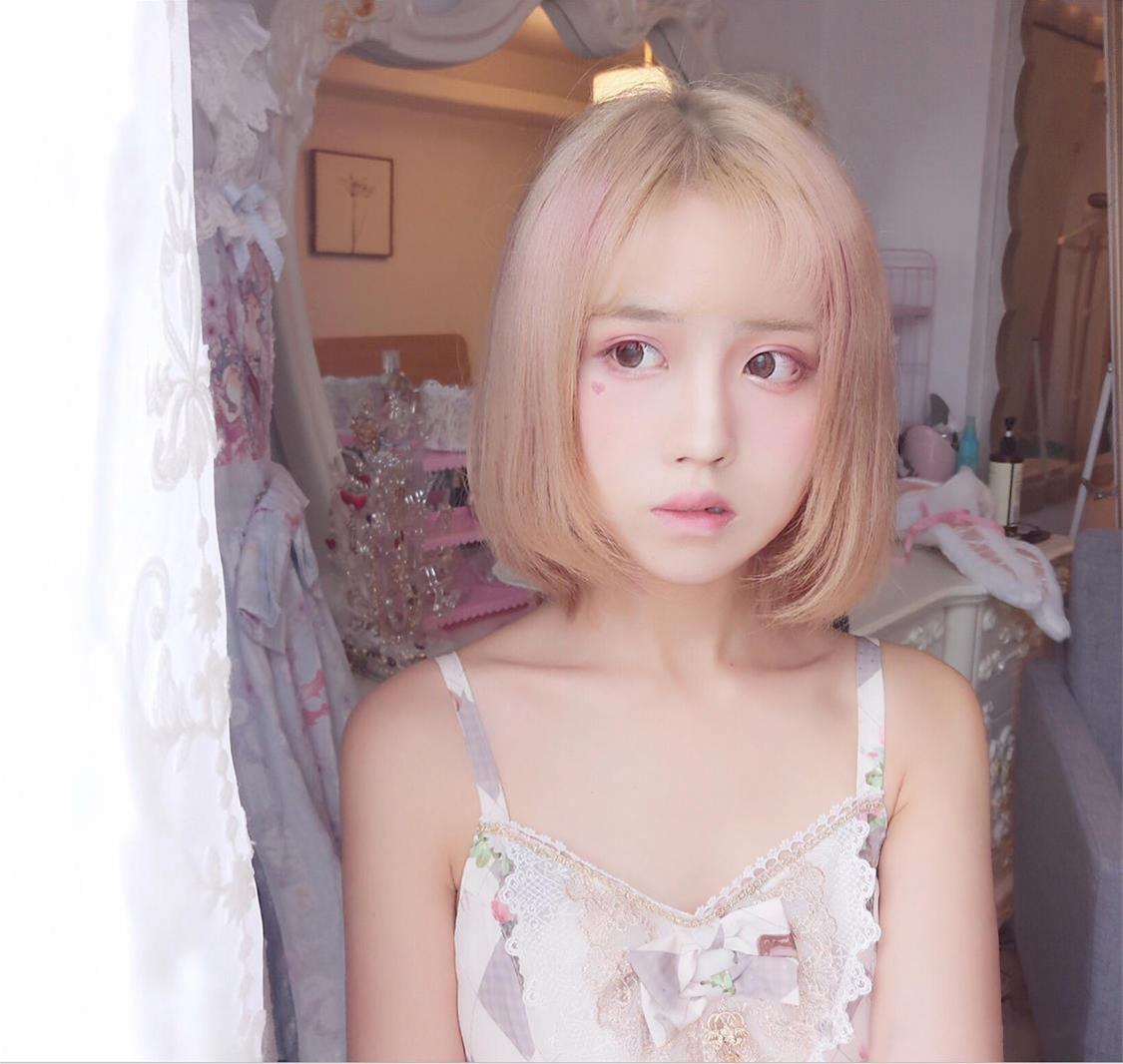 念雪ww 白色长筒过膝袜 [13P2V-89MB]