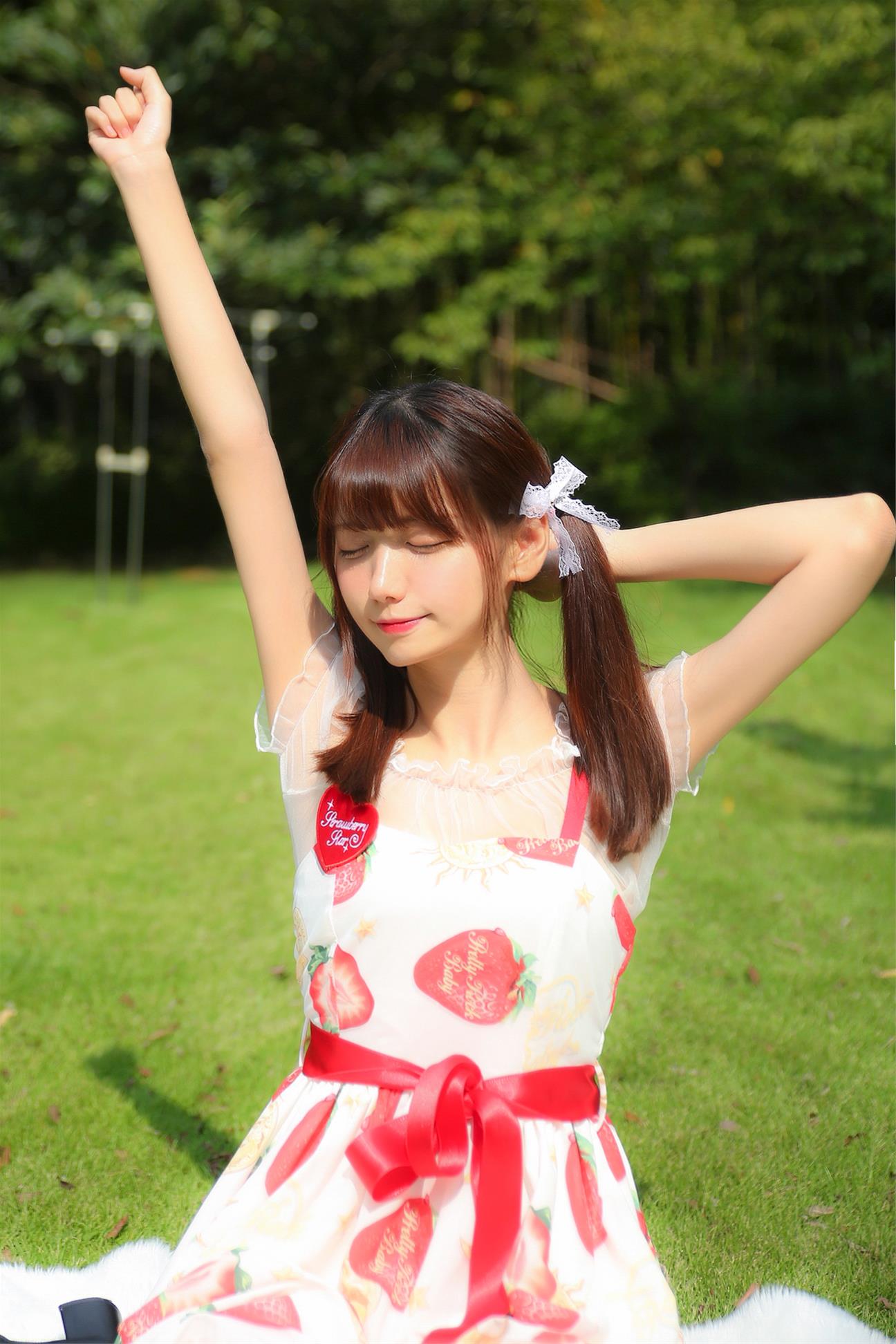 陆卿卿kyokyo 小草莓 [8P-17MB]