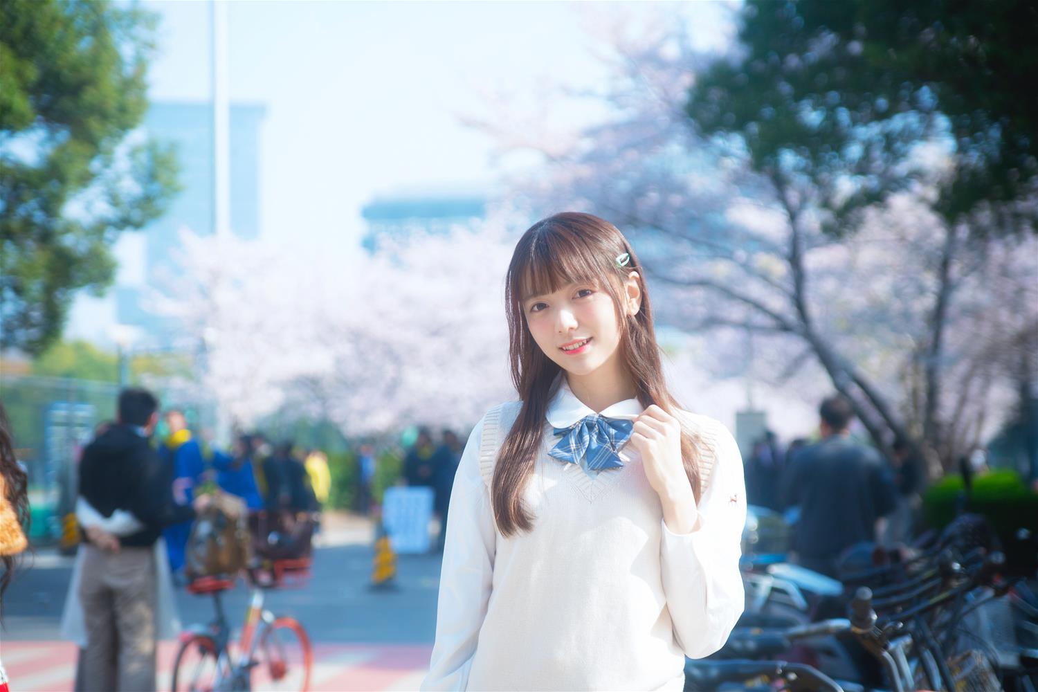 陆卿卿kyokyo 樱花与JK [9P-41MB]